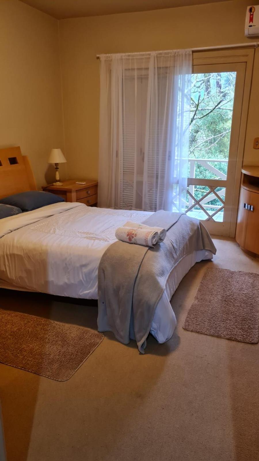 Casa do Bosque, espaçosa e confortável em condominio espetacular, 5 min centro!