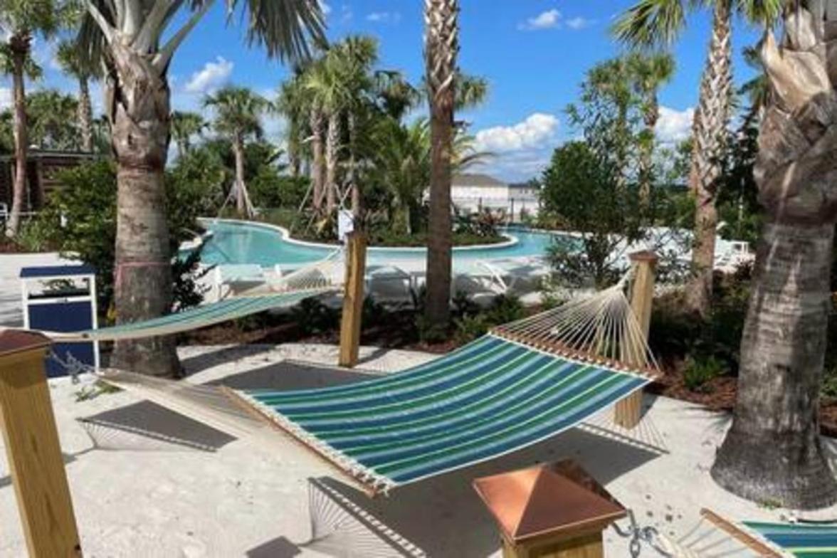 Brand New Charming Home 9 Miles to Disney