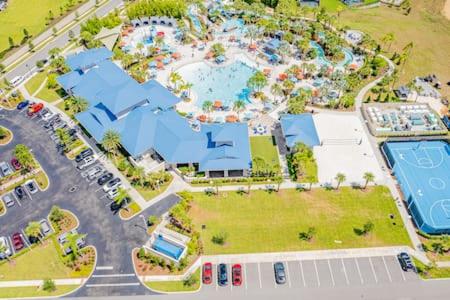 Brand New Charming Home 9 Miles to Disney