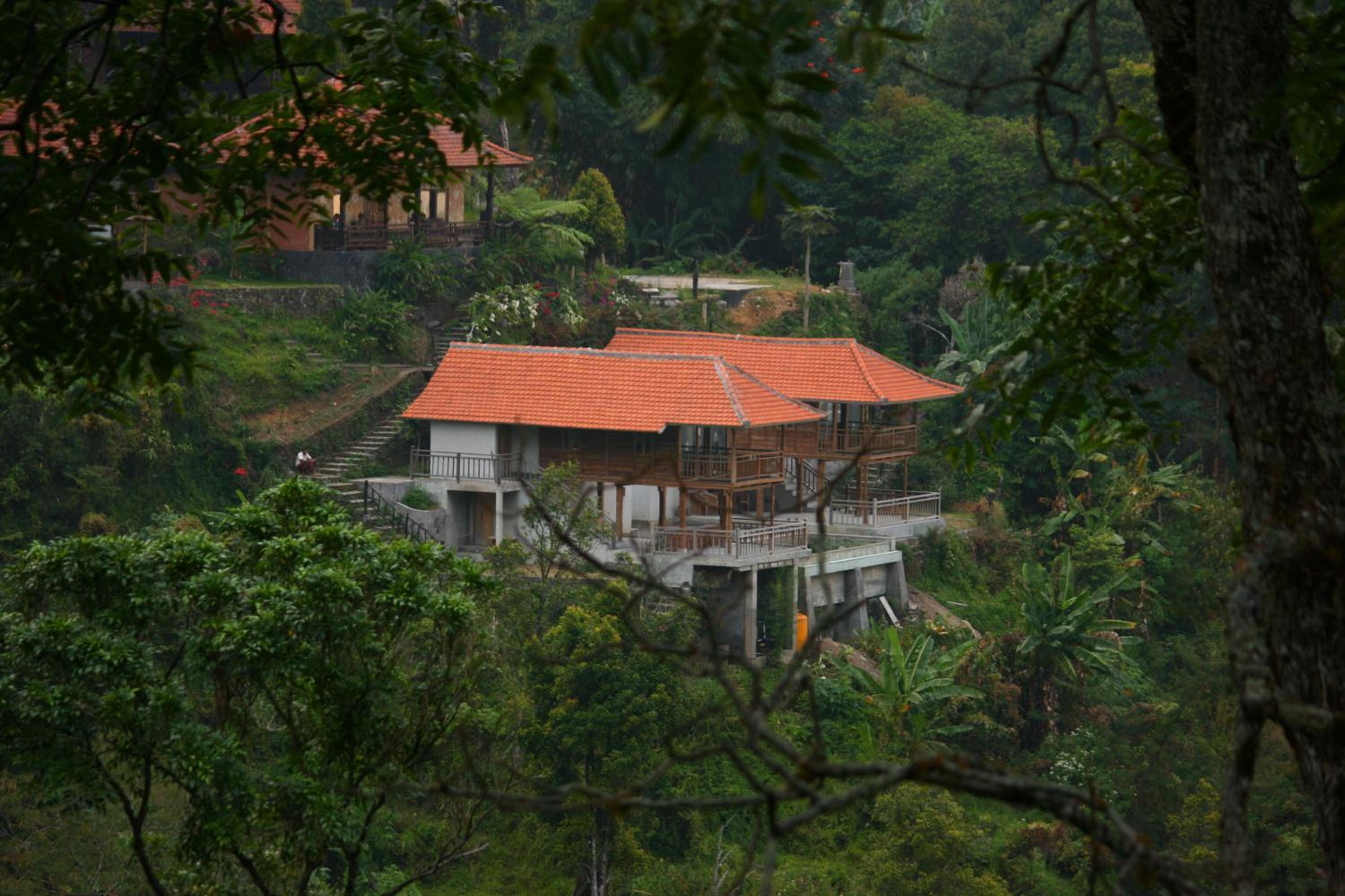 Melanting Cottages