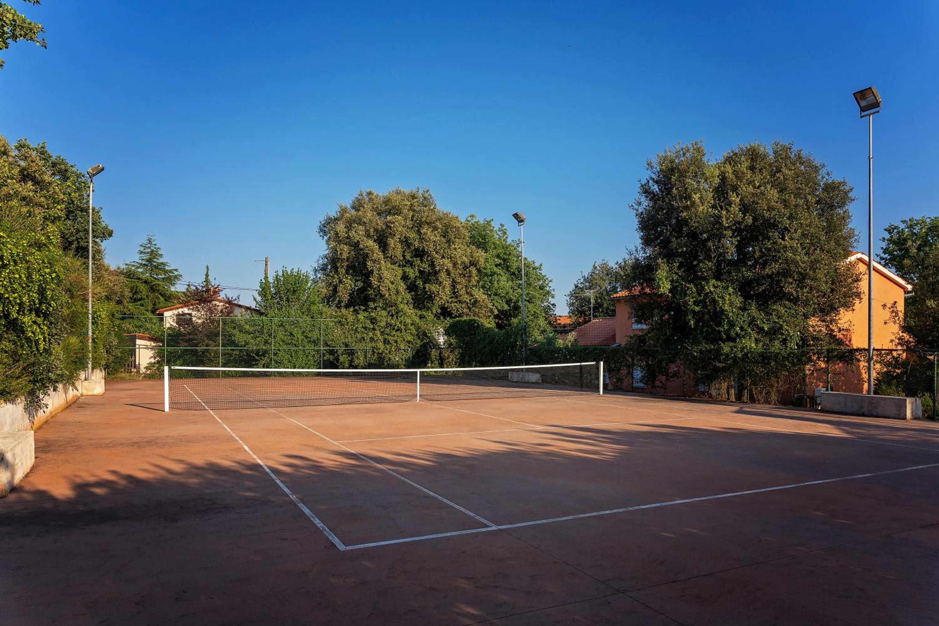 Guesthouse ''Barboska'' - big outdoor swimming pool & private tennis court view 5