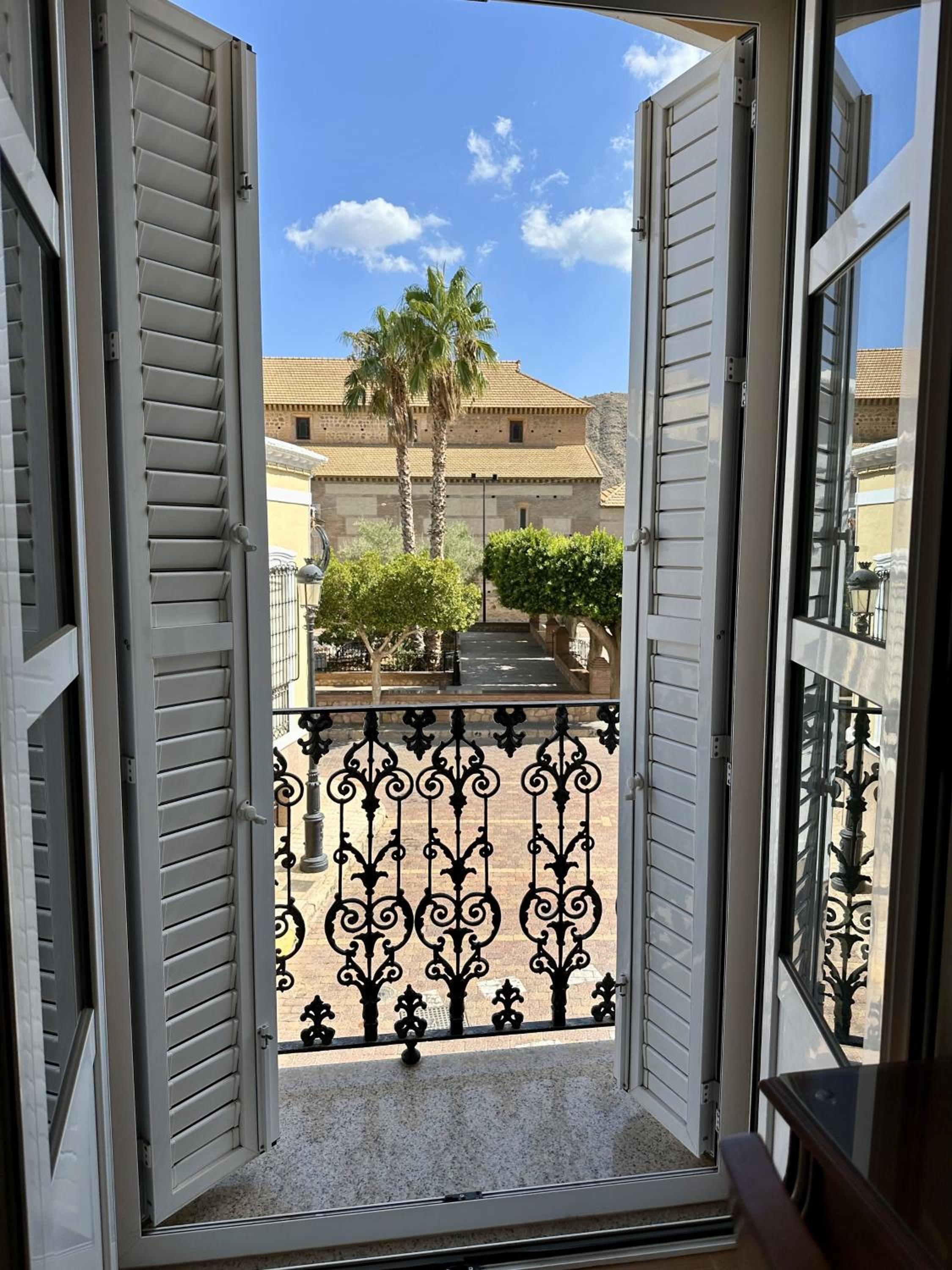 Hostal Avenida