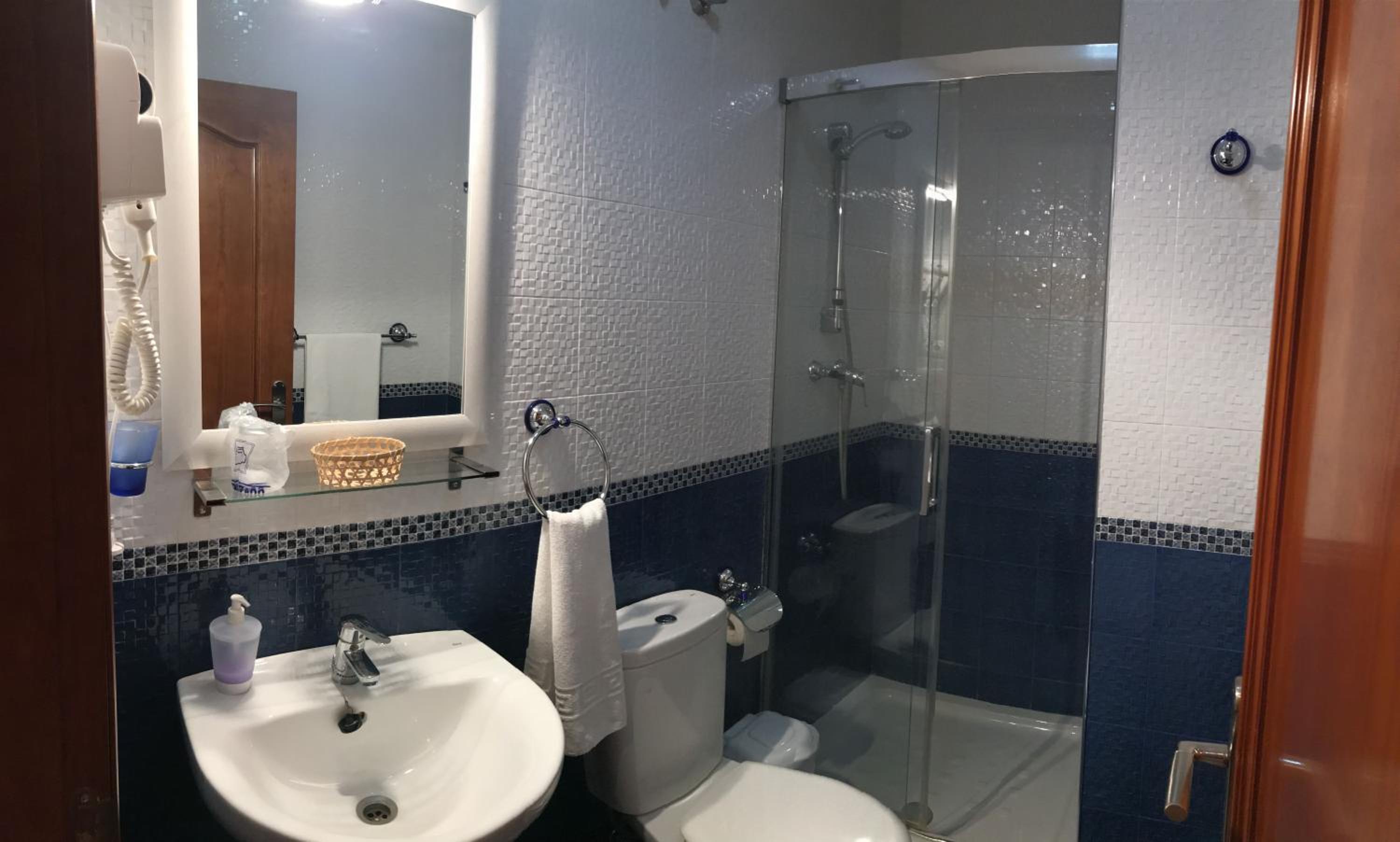 Hostal Avenida