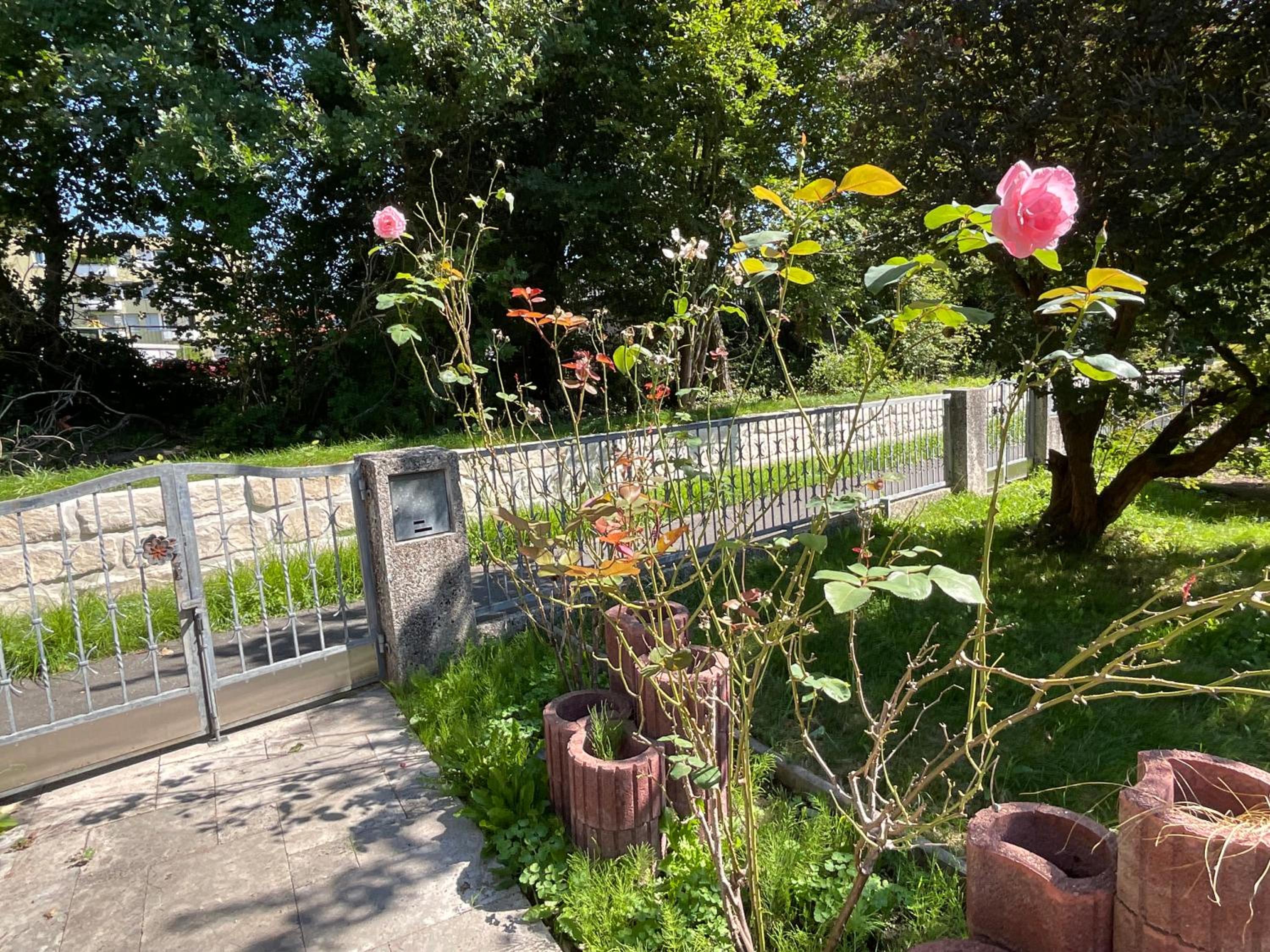 Messe-Apartment, 4 Schlafzimmer, 80 qm, Garten - 6 km zur Messe, verkehrsgünstig, ruhig, Parkplätze