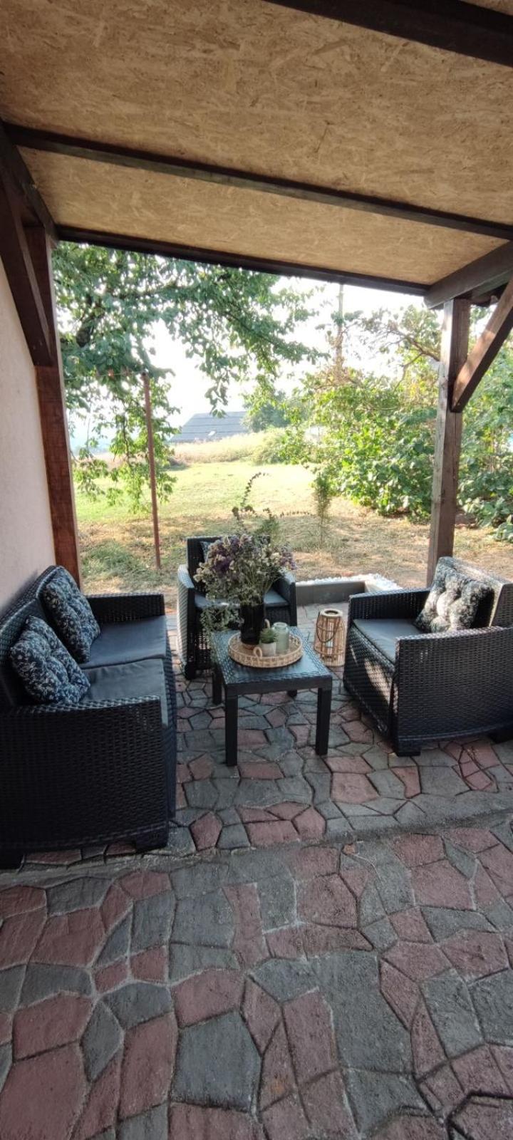 Holiday house Lola