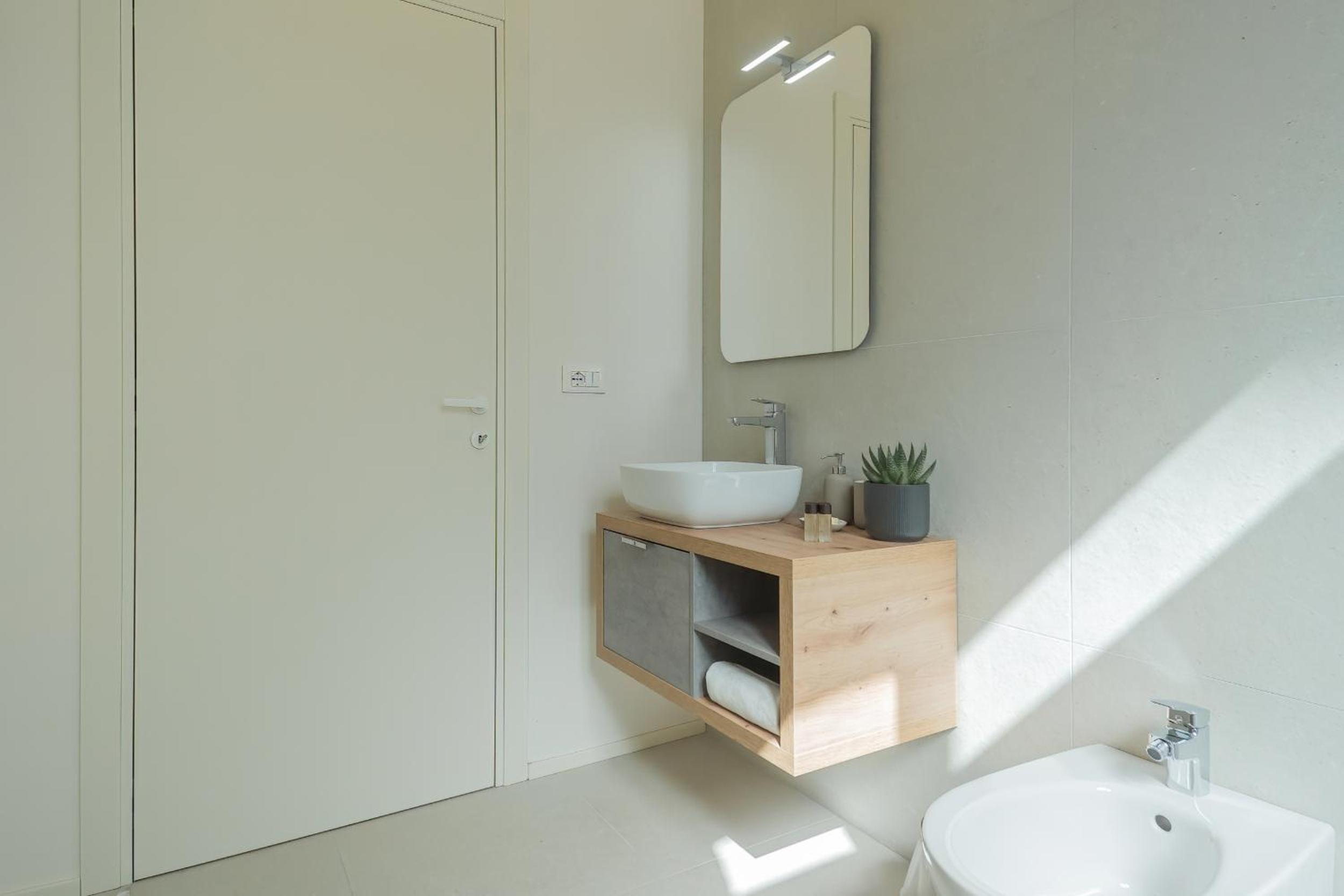 ManaraQuattro - apartament in Como near the center with free parking - Lake Como photo 2