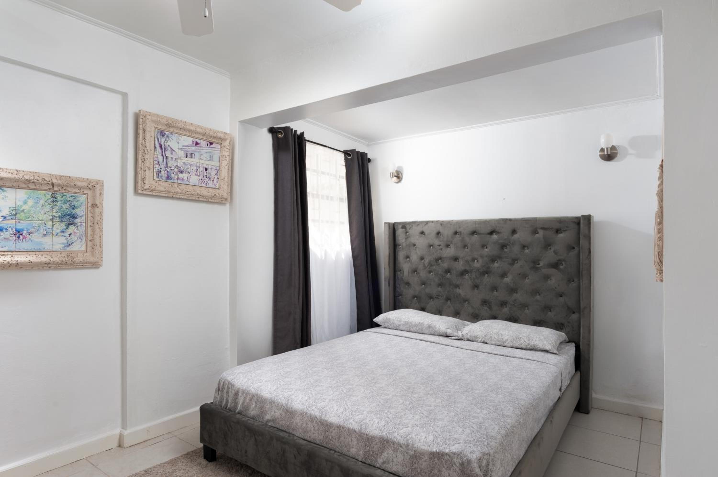Purple Rain - Direct Seaviews, 2 Bedroom, 2 Bathroom, 3 Terrace Beachfront Bliss