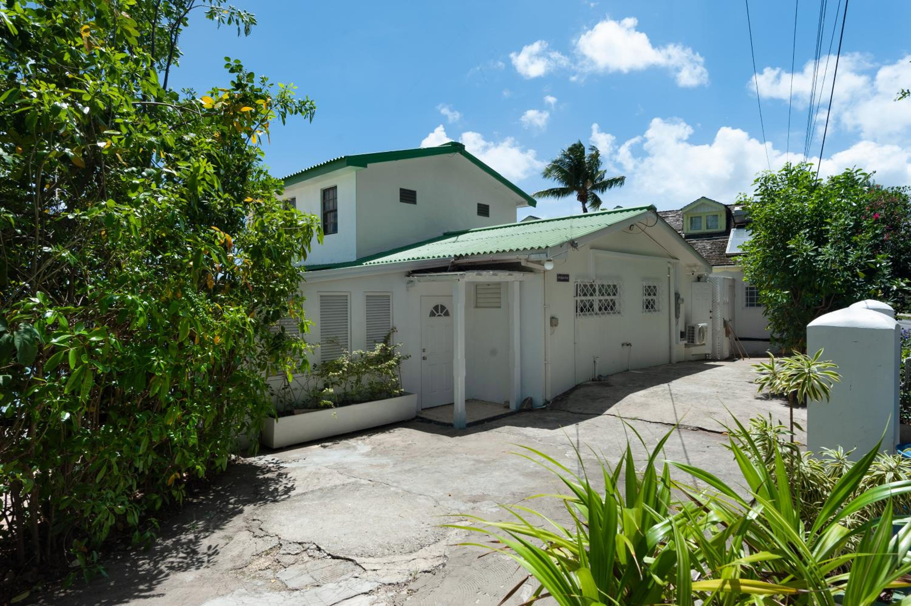 Purple Rain - Direct Seaviews, 2 Bedroom, 2 Bathroom, 3 Terrace Beachfront Bliss
