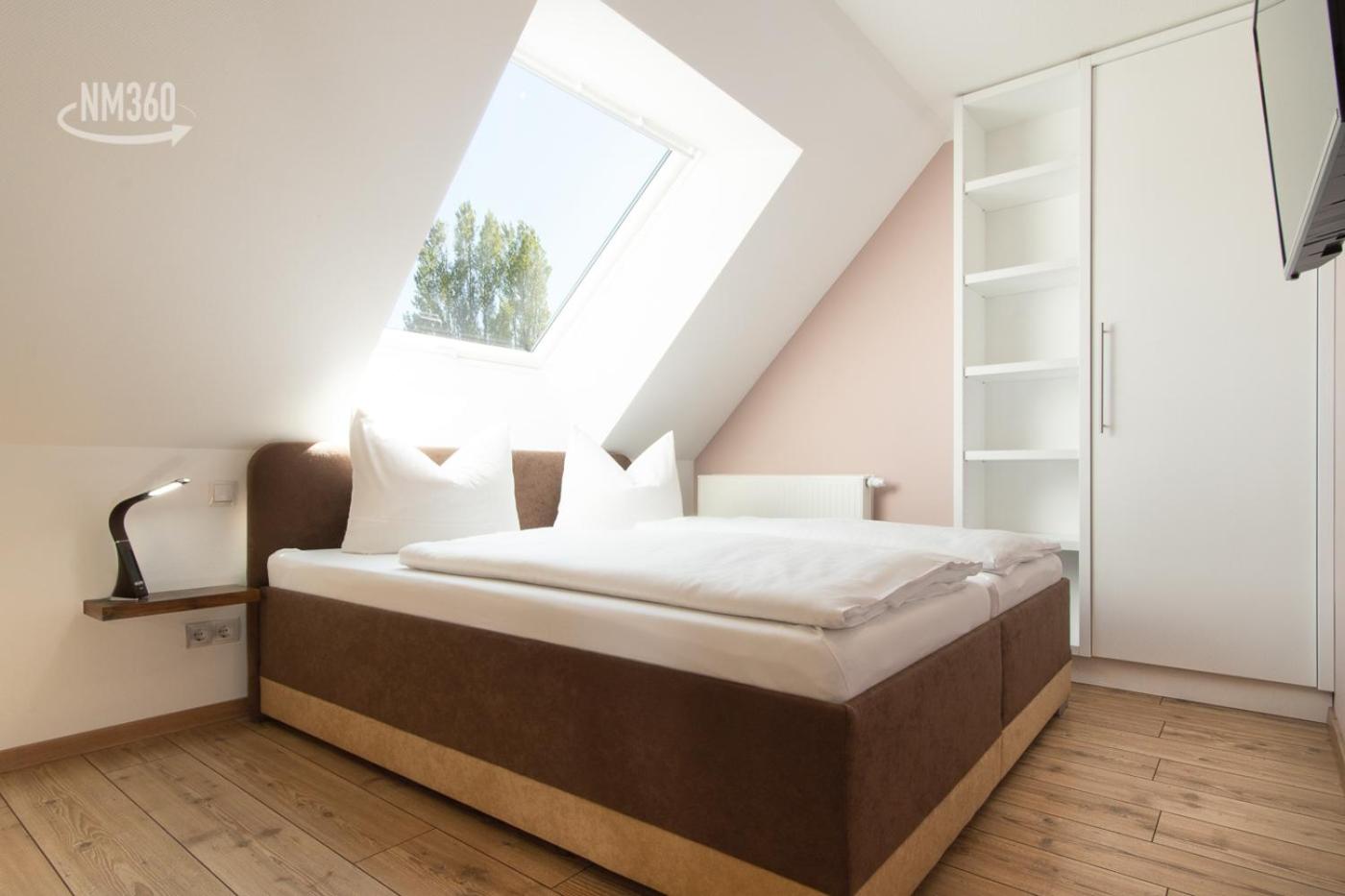 Suite BALDUR - Odins Blick Wohnung 14 - traumhafte Maisonette Wohnung, Privatstrand und Sauna