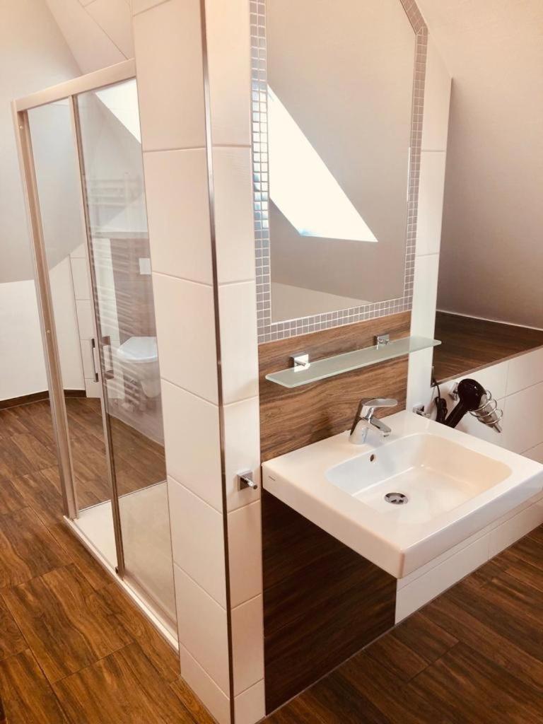 Suite BALDUR - Odins Blick Wohnung 14 - traumhafte Maisonette Wohnung, Privatstrand und Sauna