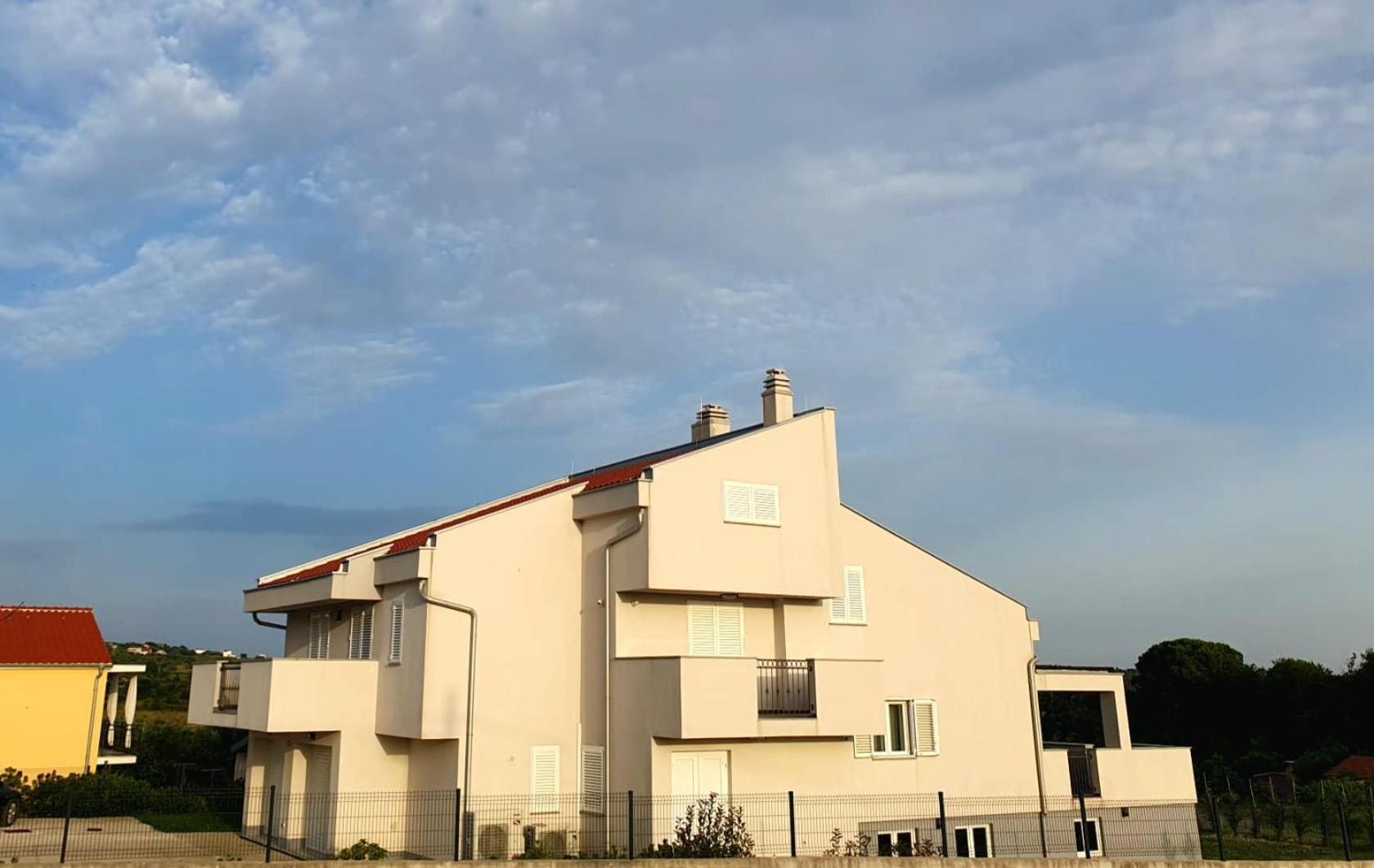 Holiday Home GIDAS - Hot Tub, GYM, Playground view 3