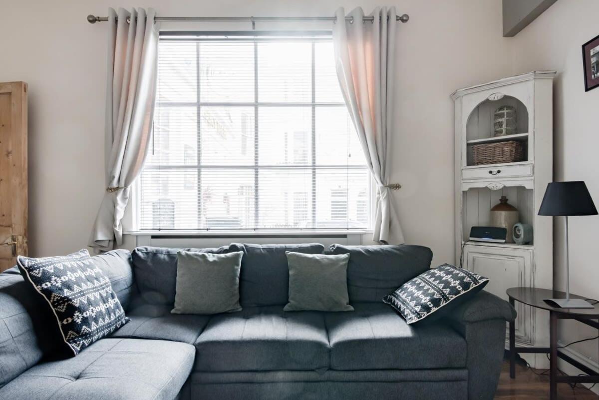 Regency Square Town House view 3