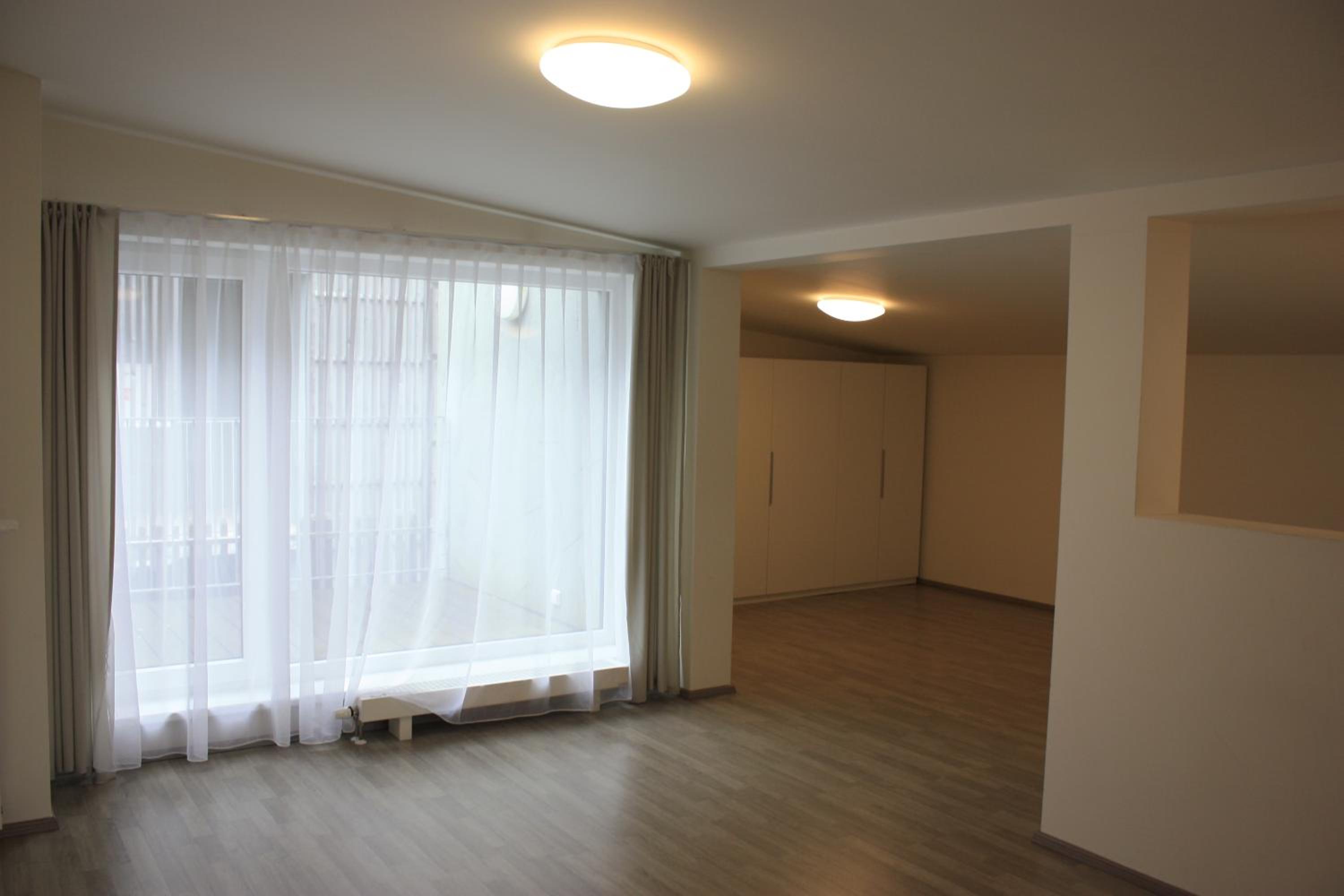 Lakepark Residence