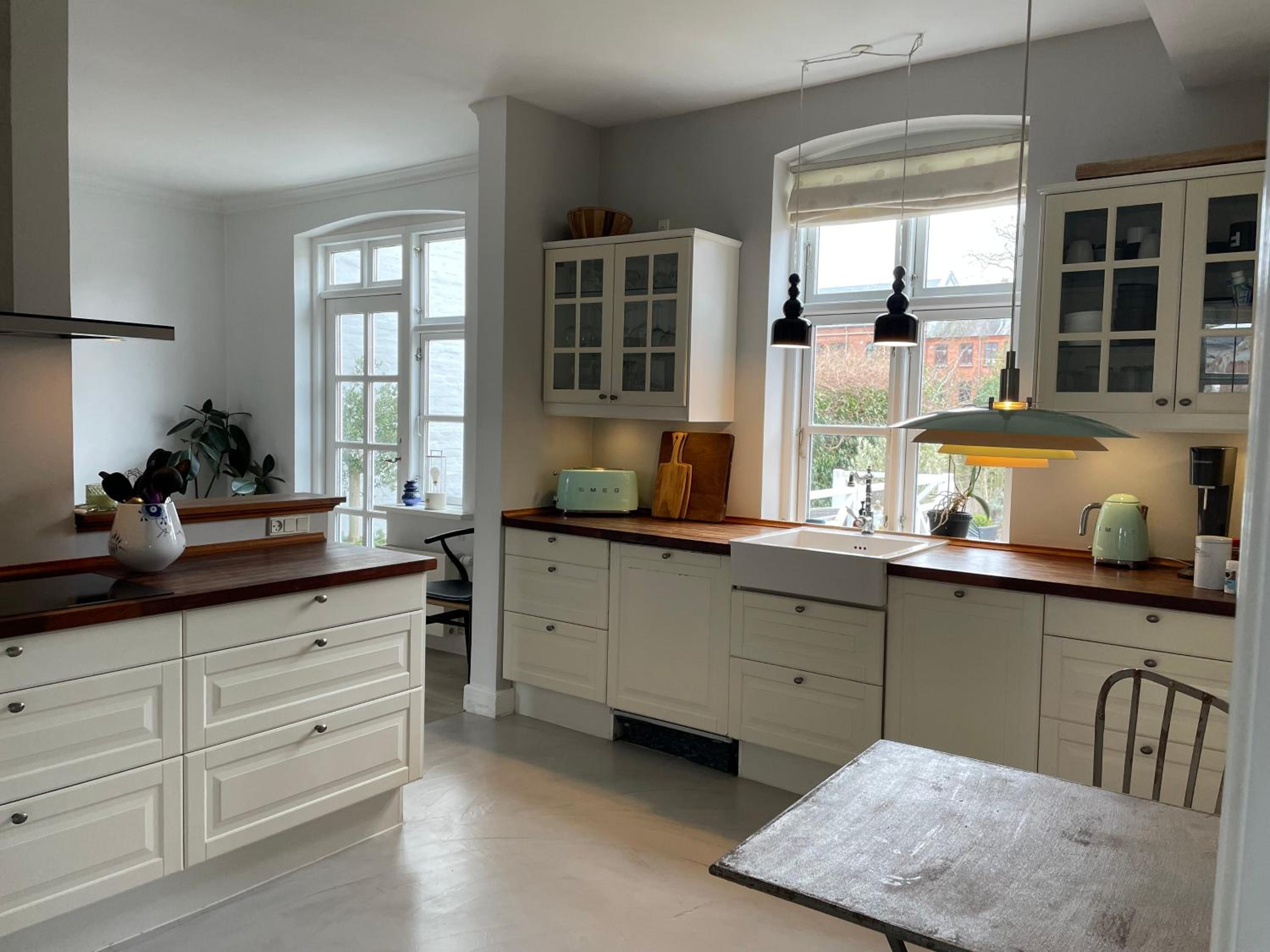 Cozy Town House