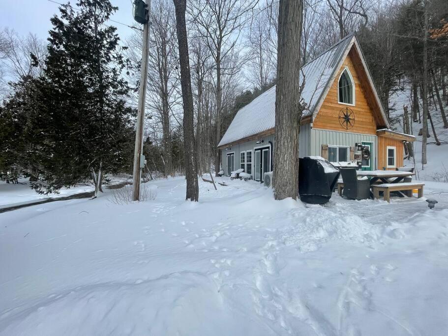 Cottage on the Noisy River Blue Mountain Wasaga