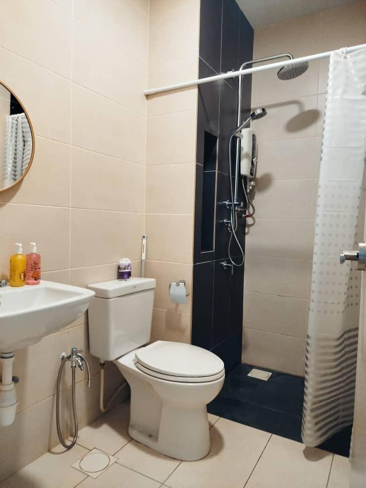 CozyHaven Minimalist QueenStudio Free Private Parking Netflix