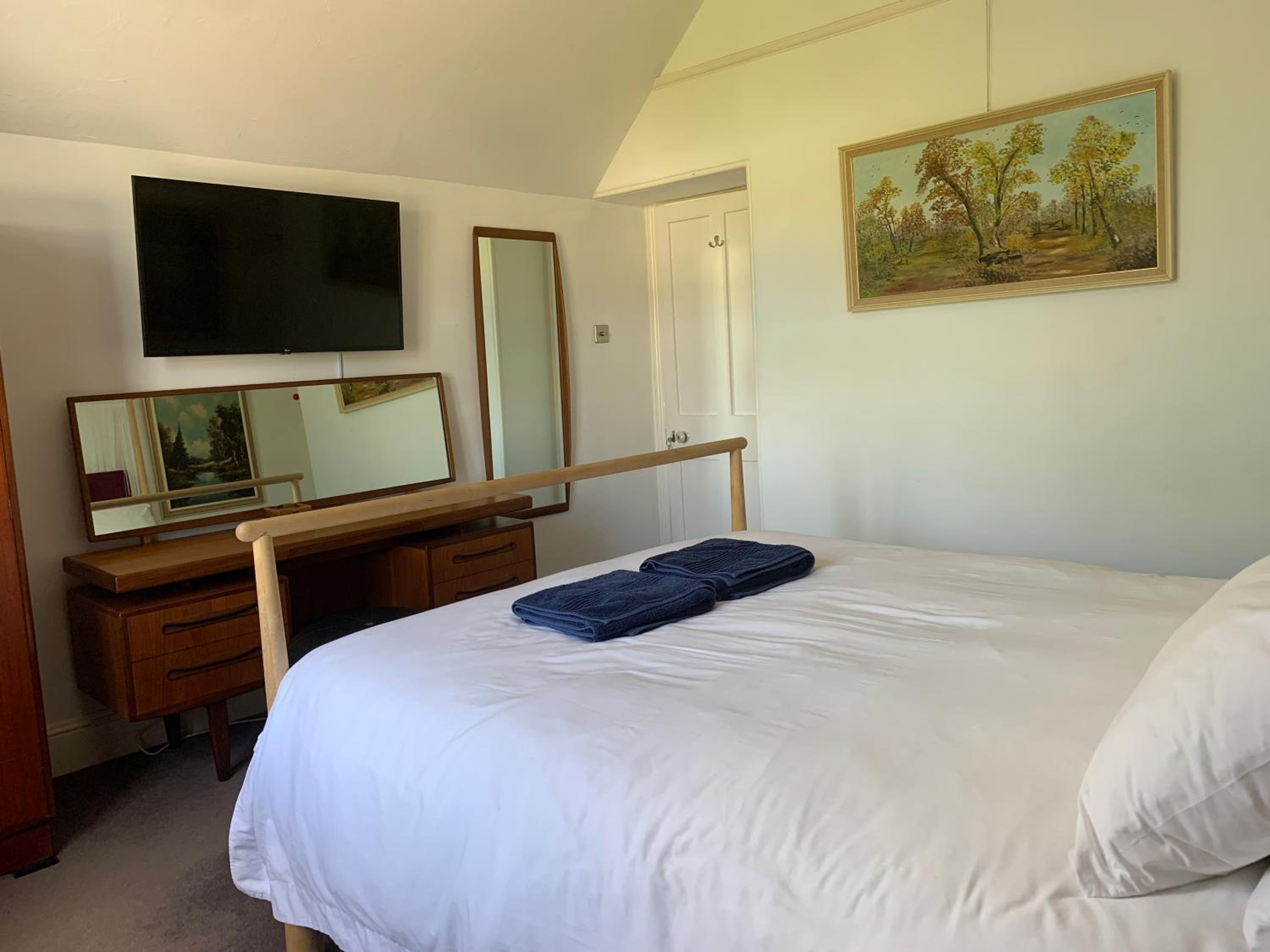 Lauderdale lodge barnstaple