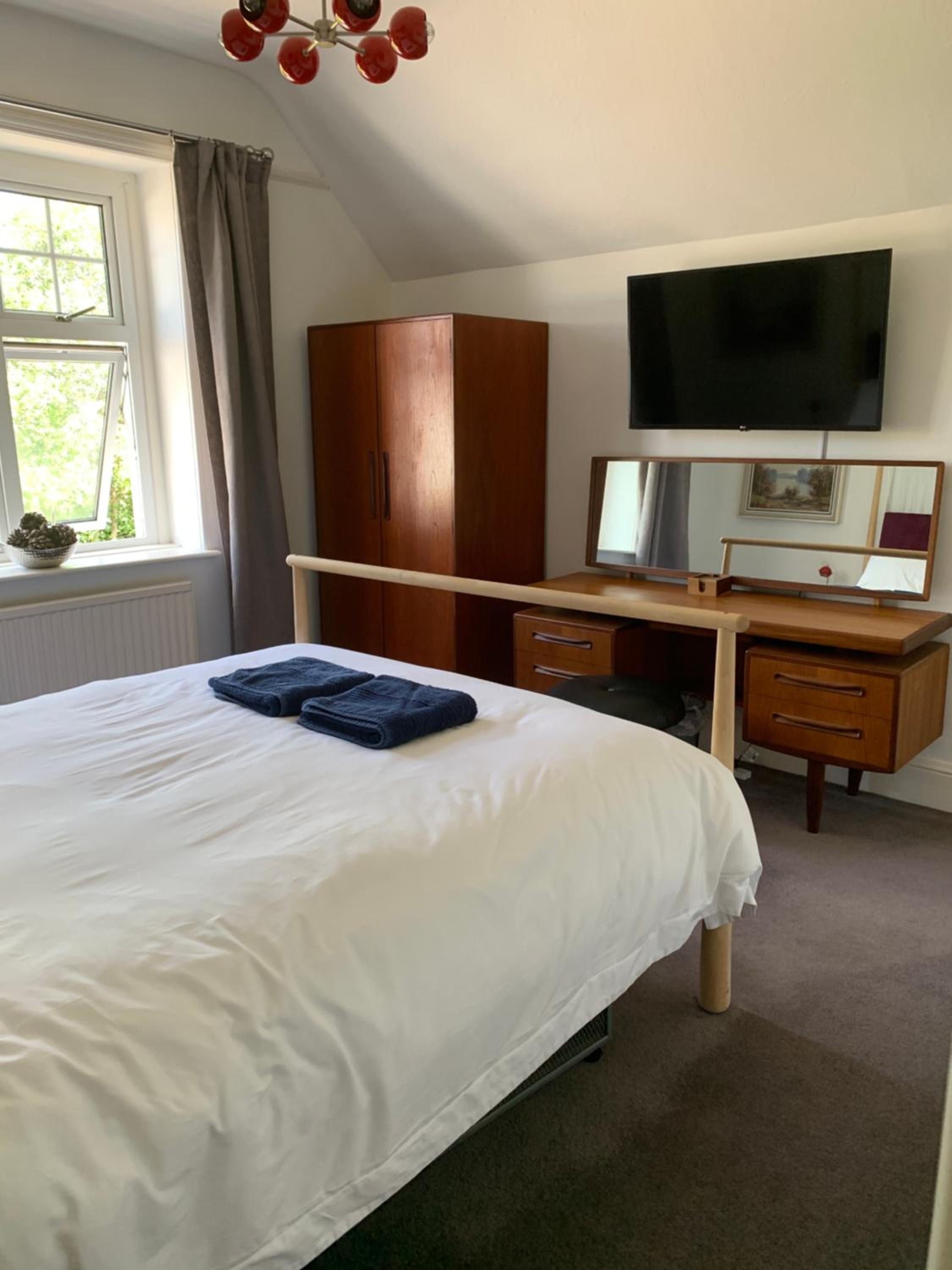 Lauderdale lodge barnstaple