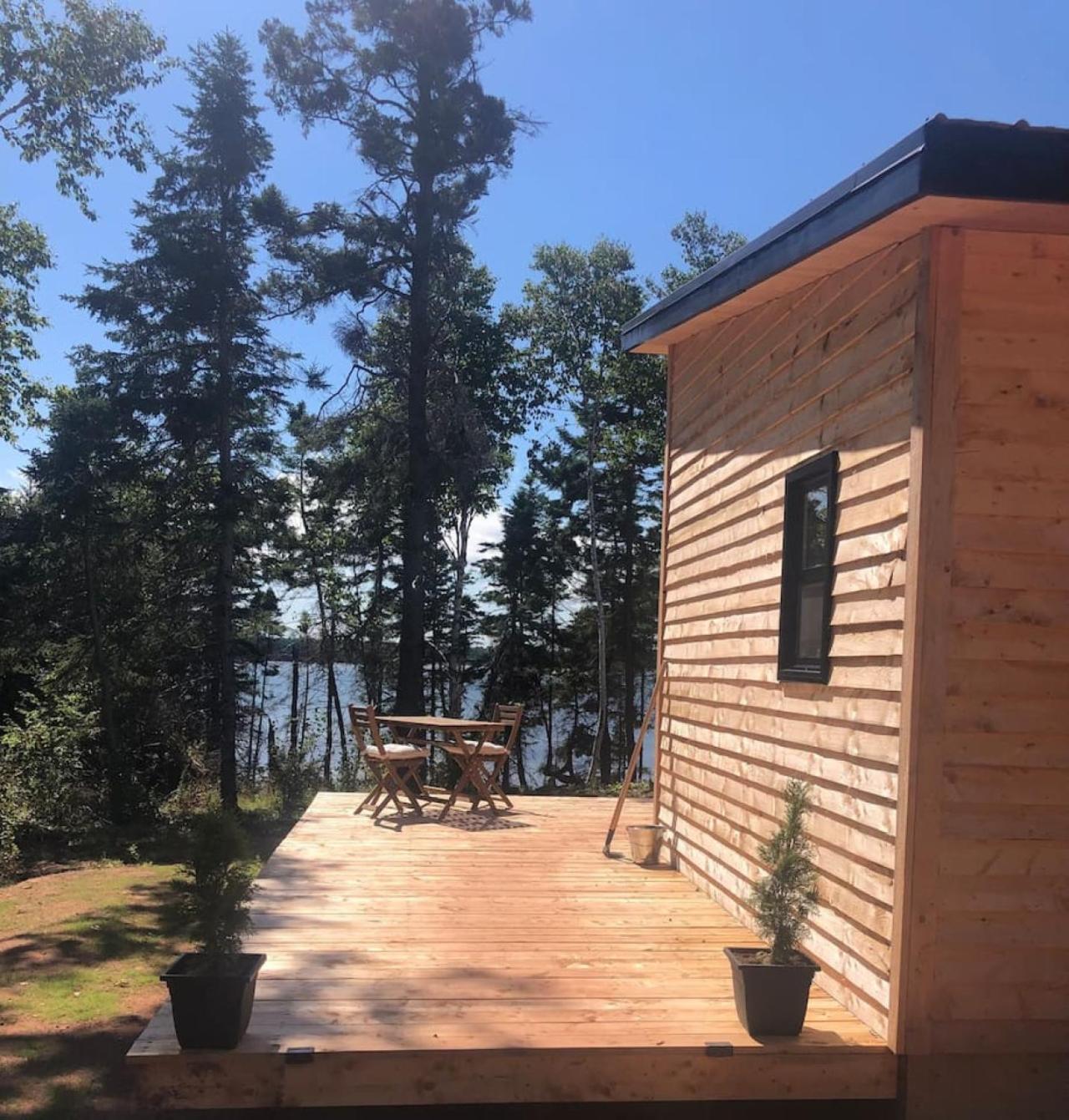 Sunset Off-grid Oyster Creek Cabin
