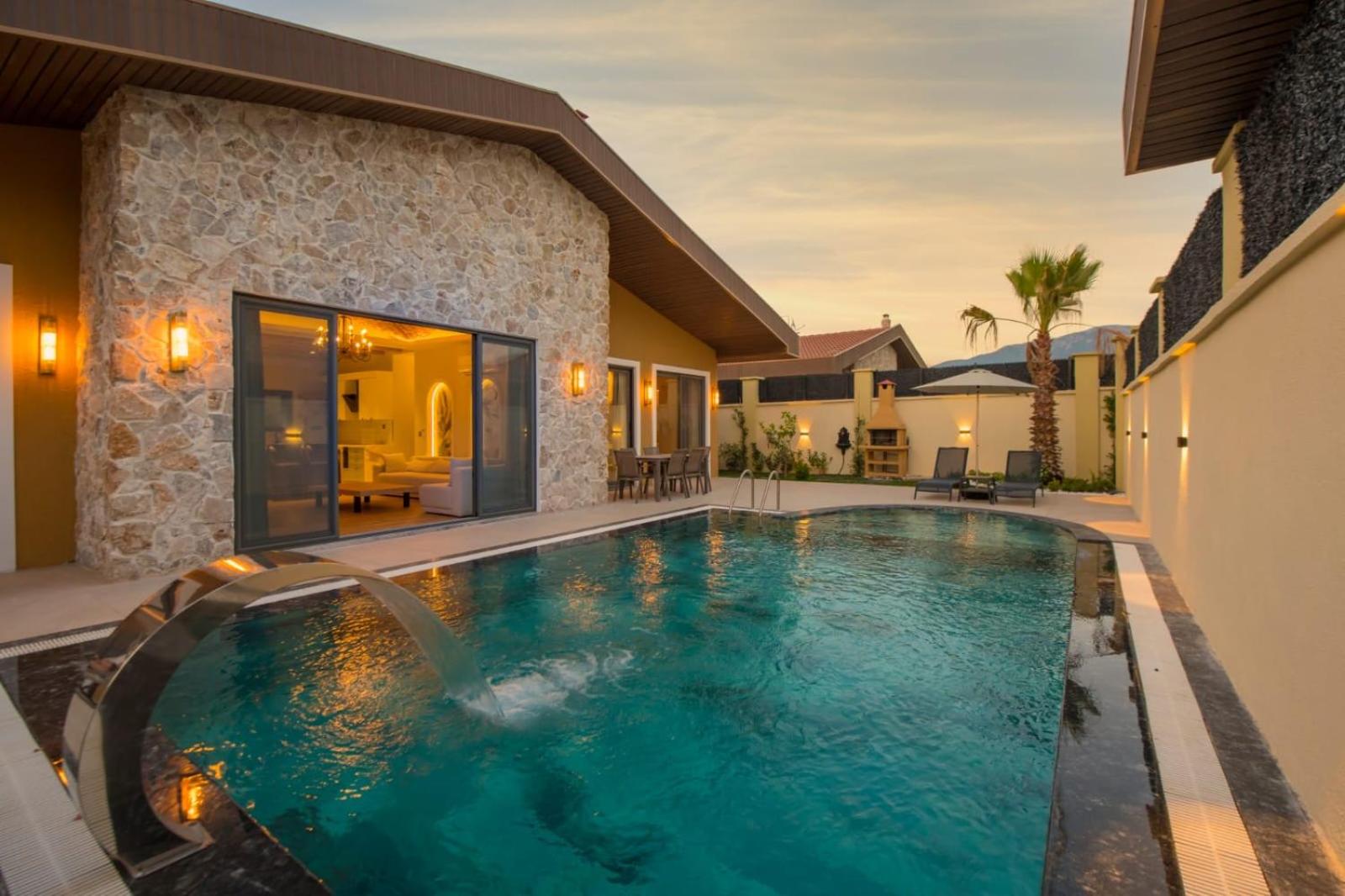 Villa Aura