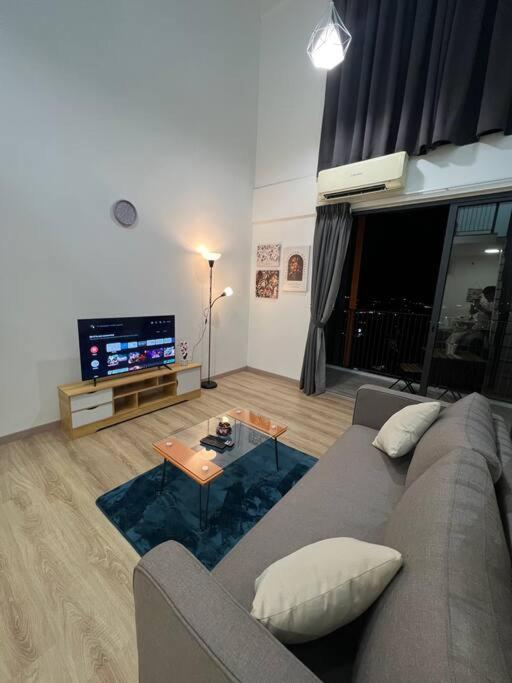 Emporis Cozy Modern Duplex Studio Kota Damansara photo 5