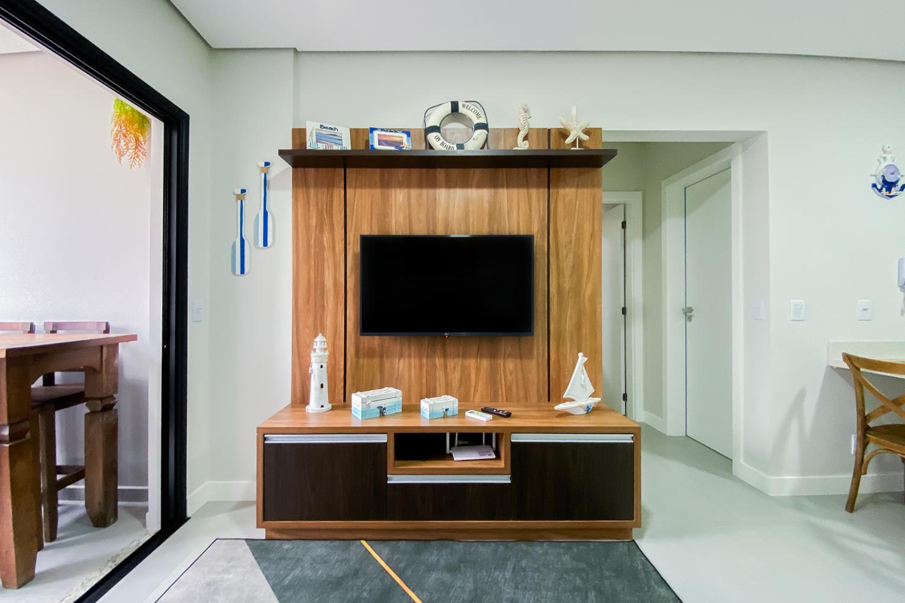 Apartamento super completo a 250mts do mar