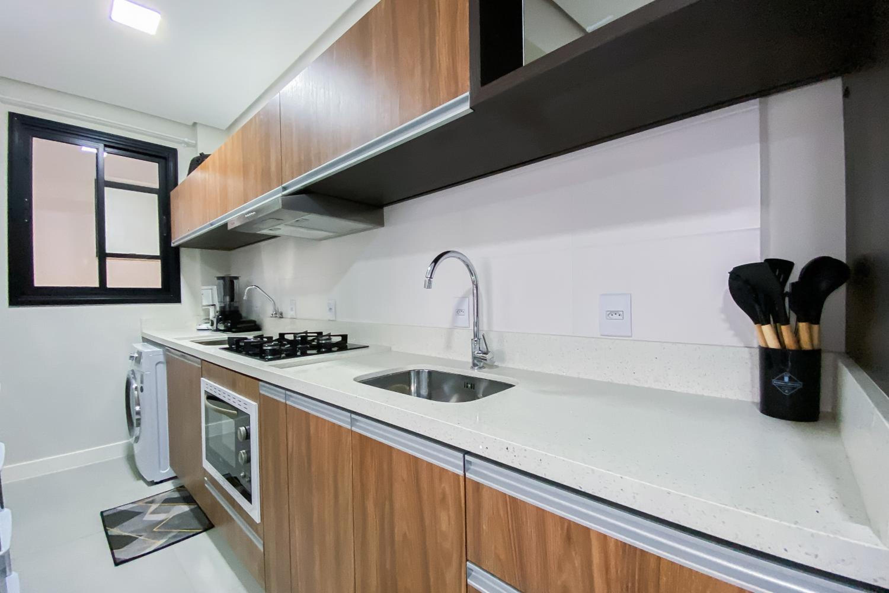 Apartamento super completo a 250mts do mar