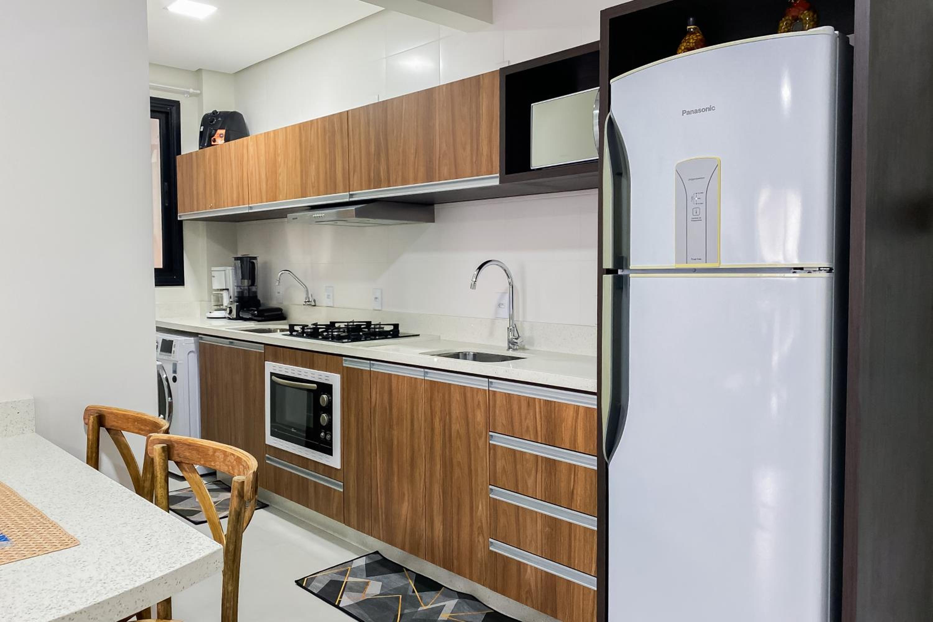 Apartamento super completo a 250mts do mar
