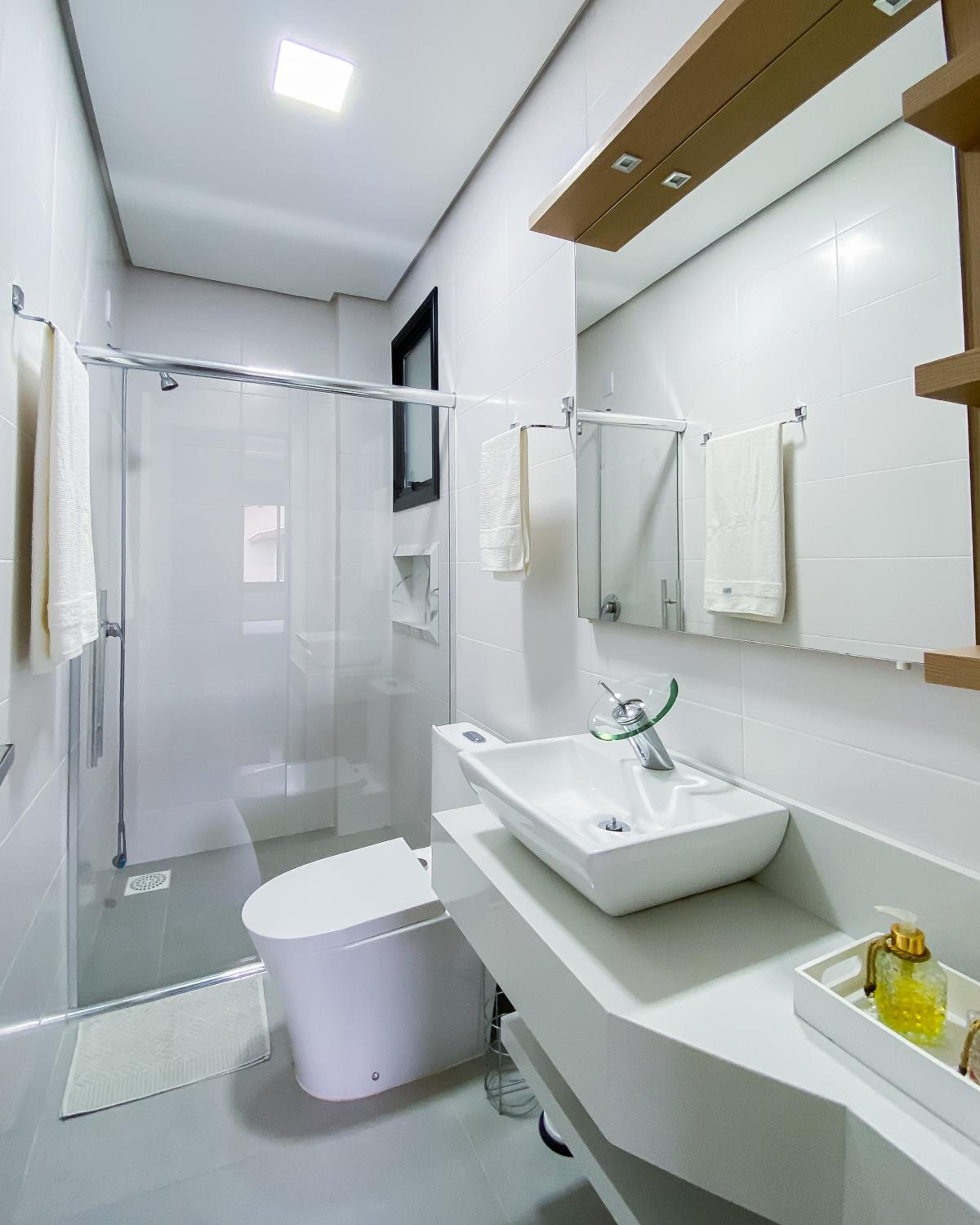 Apartamento super completo a 250mts do mar