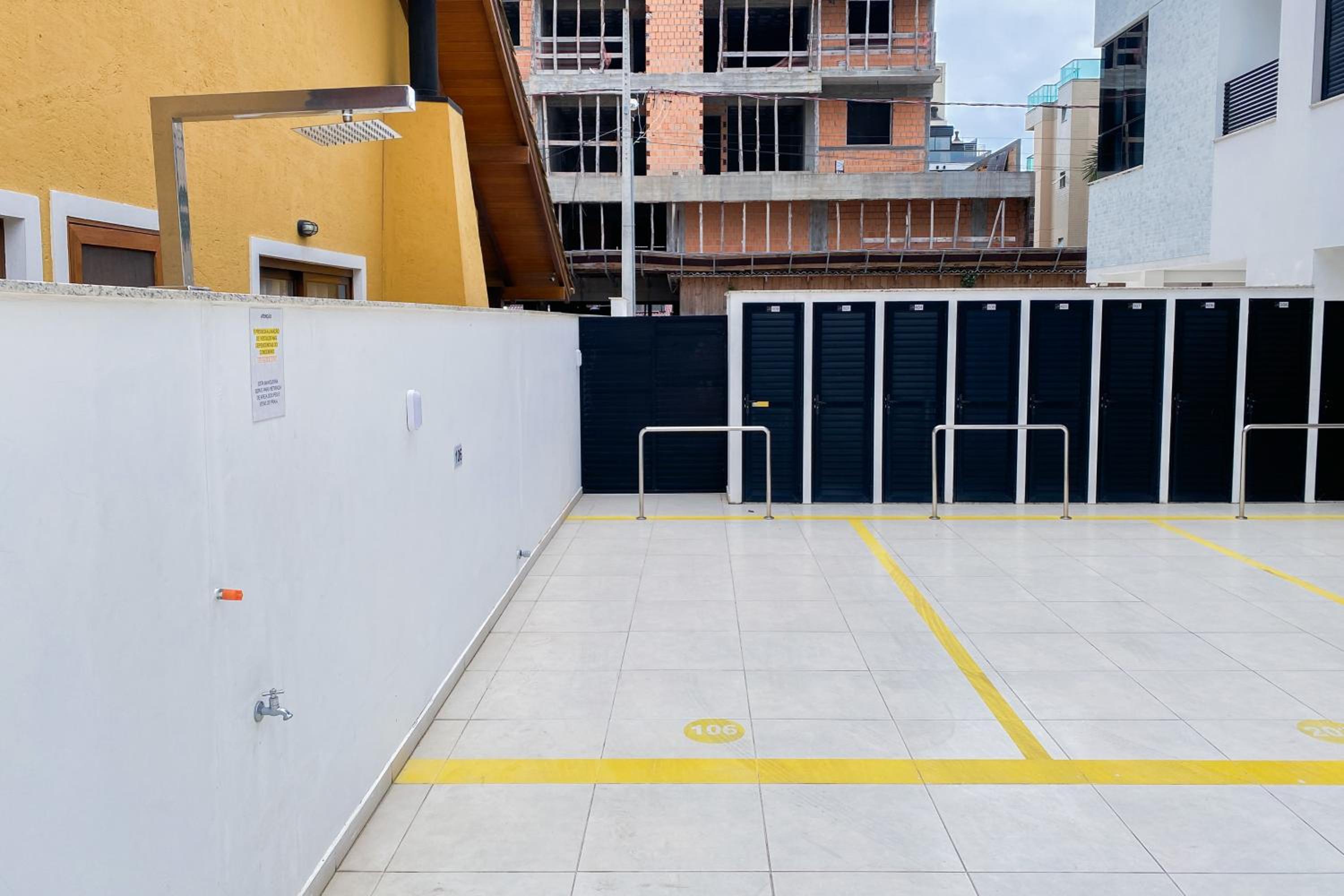 Apartamento super completo a 250mts do mar
