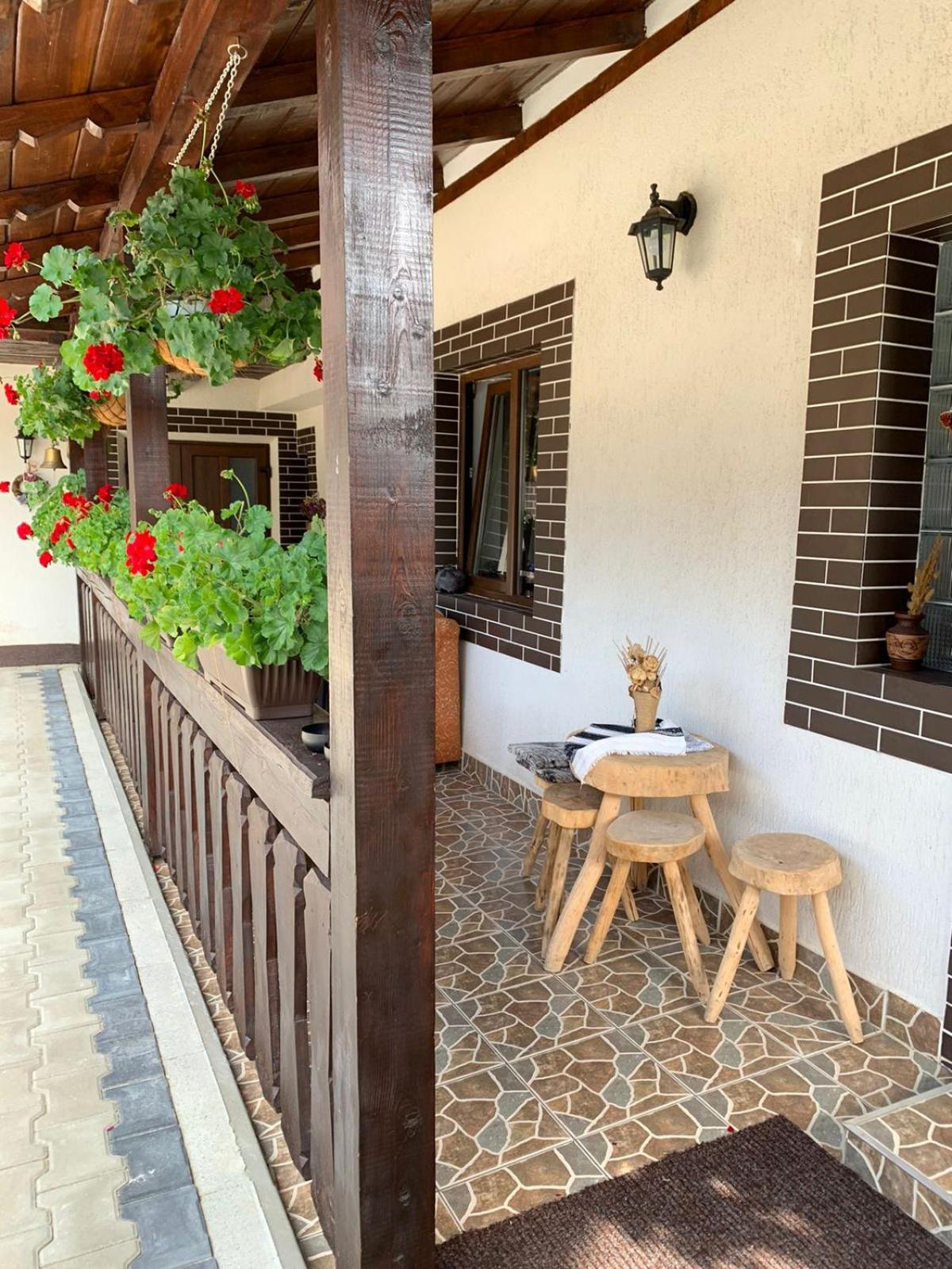 Casa de pe Deal view 2