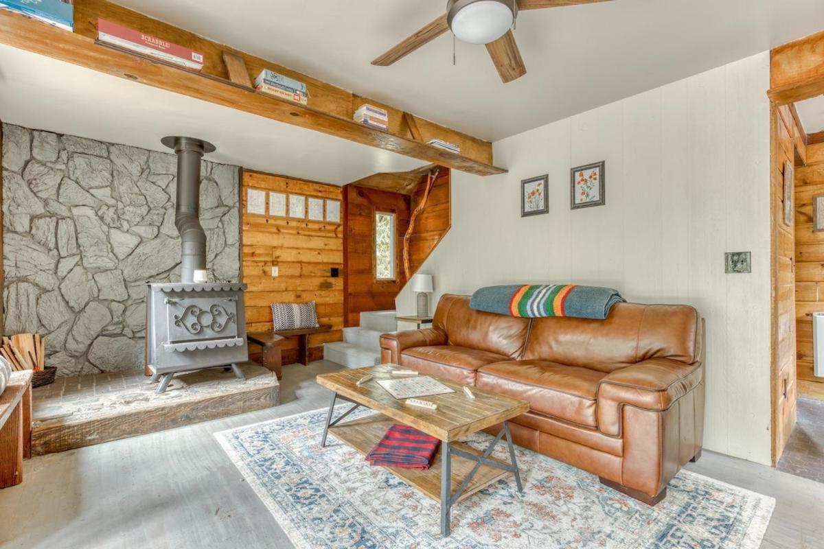 Thompson Cabin - Charming Salmon Riverfront A-Frame Oasis w/ fireplace view 4
