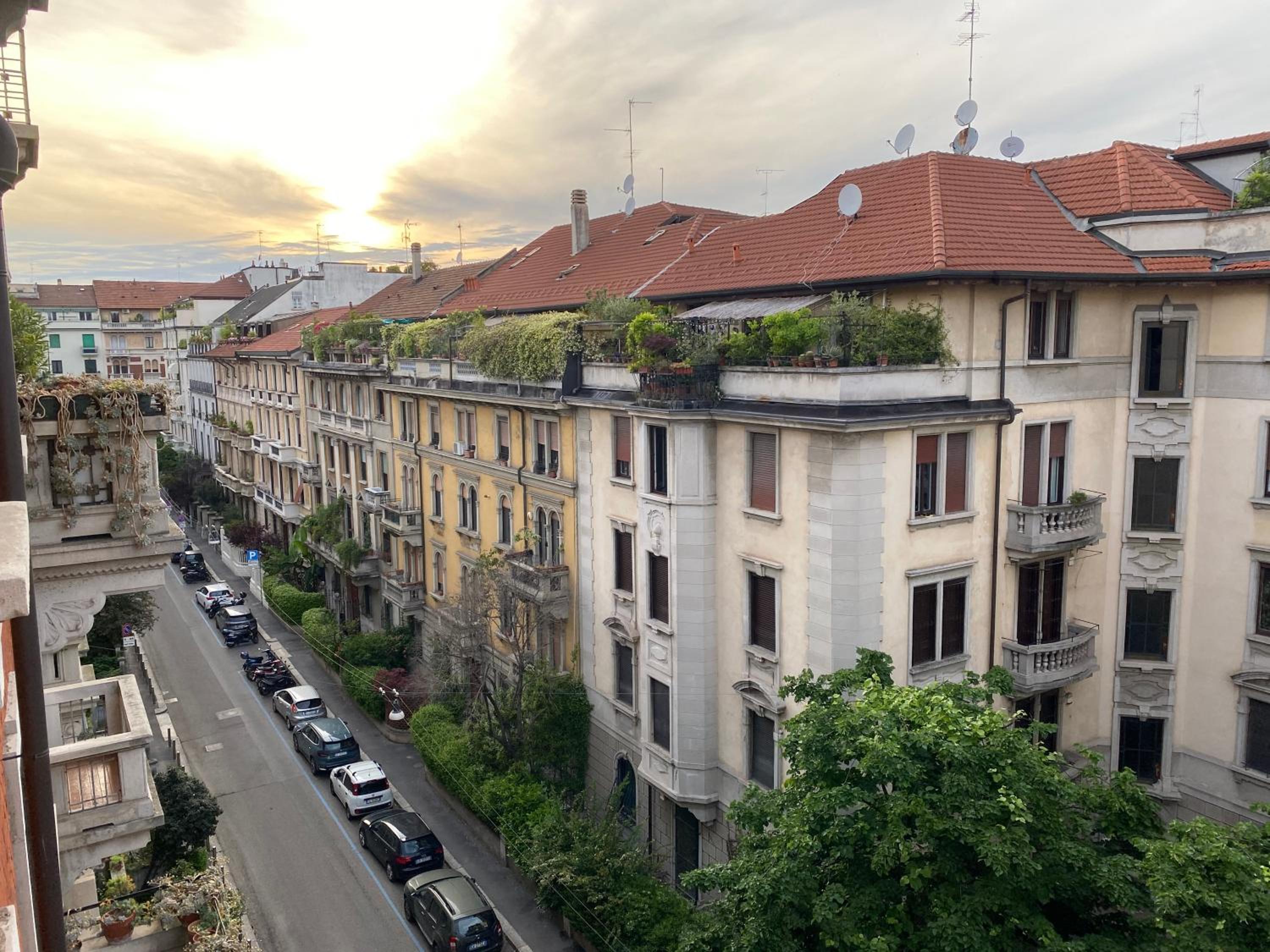 Casa Bella 16 - 8 min to Metro, 15 min to LIN Airport, University area