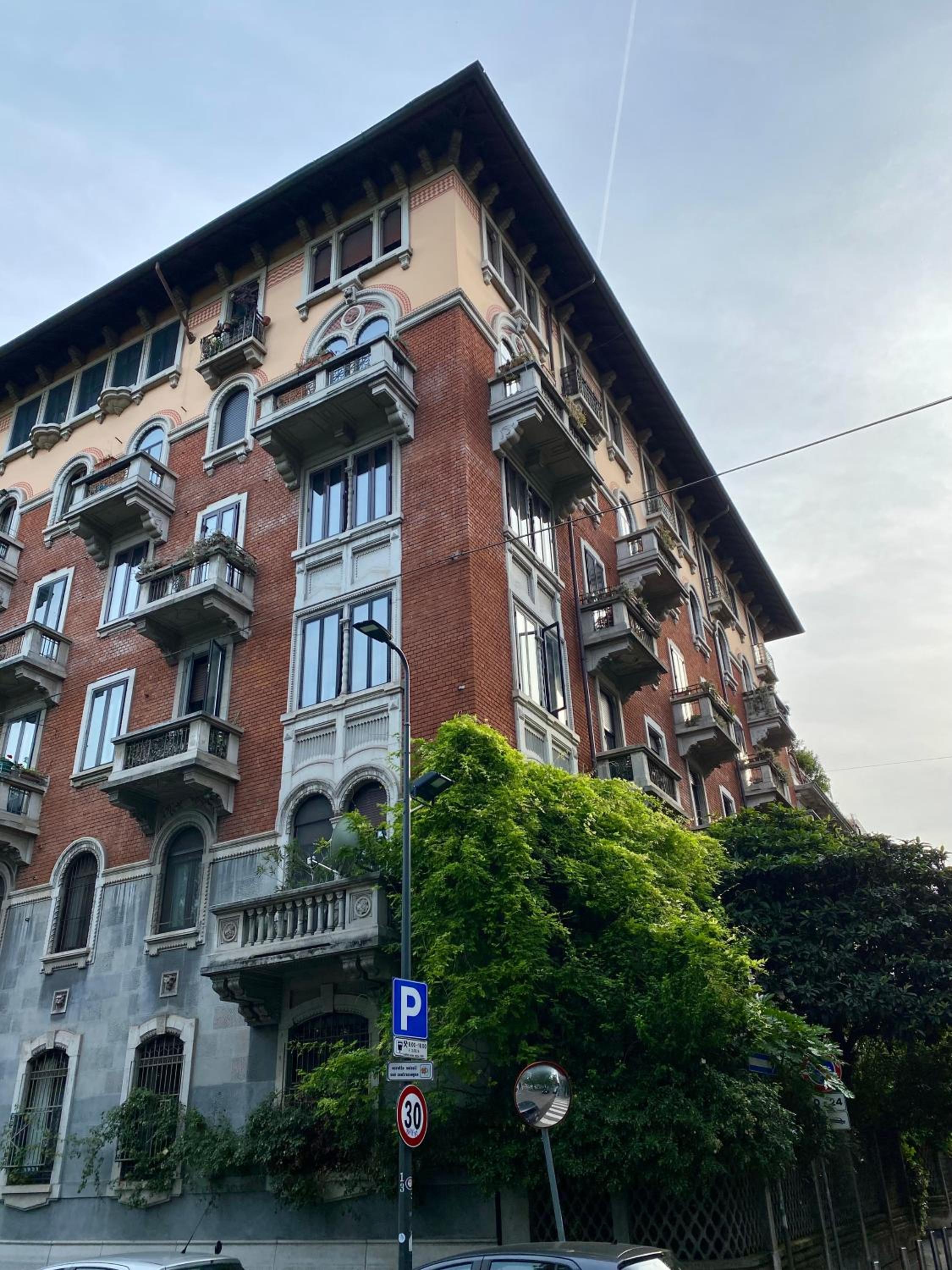 Casa Bella 16 - 8 min to Metro, 15 min to LIN Airport, University area