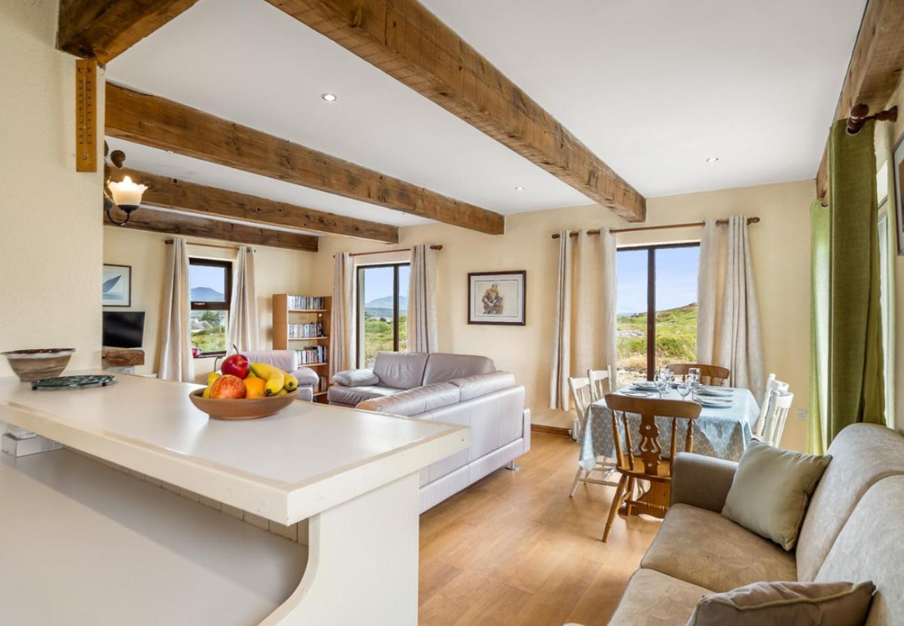 Glynsk Pier Cottage view 5