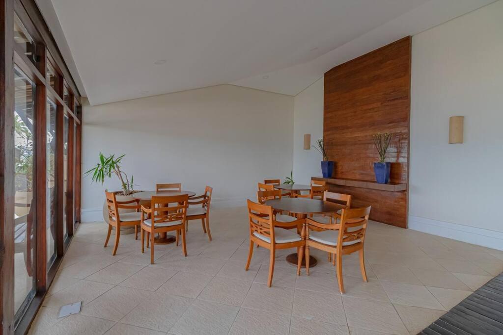 Beira Mar - 2 Quartos - Lindo Condominio