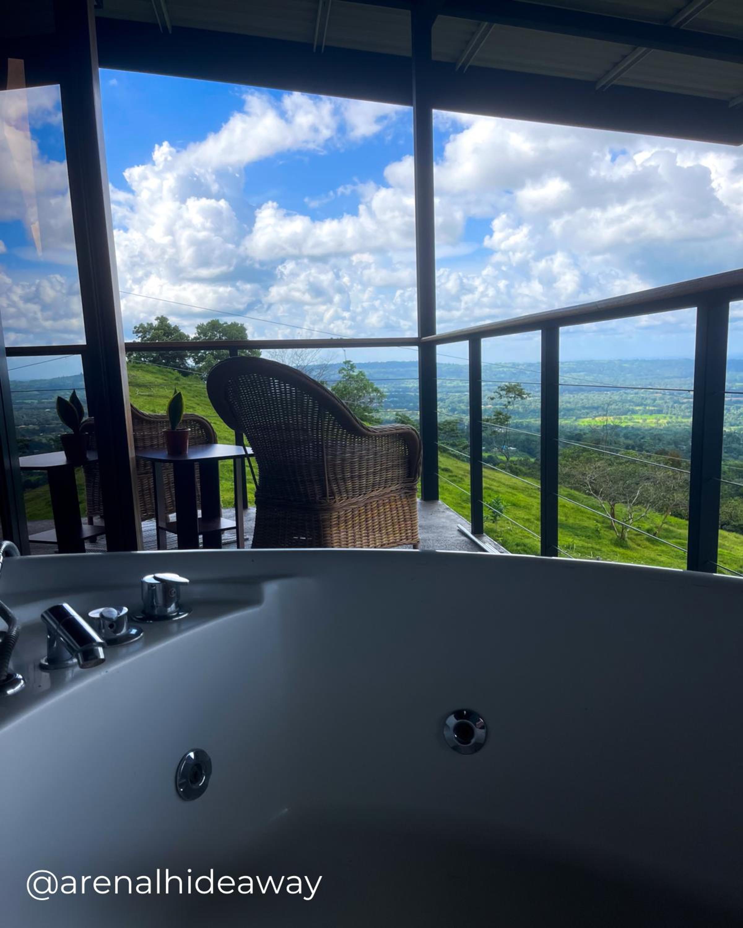 Arenal Hideaway