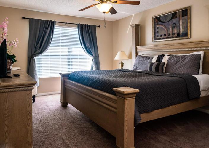 Crescent Lakes Villa