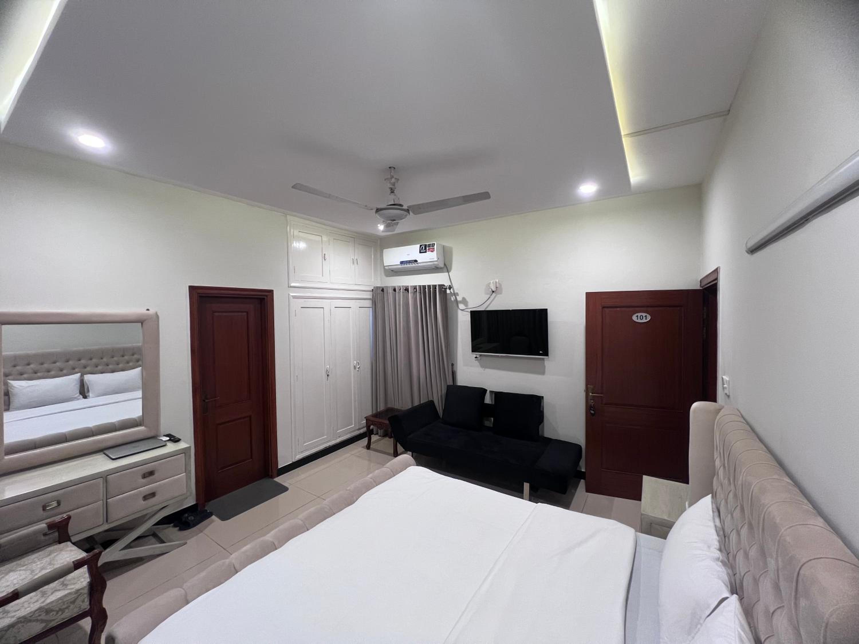 hotel room