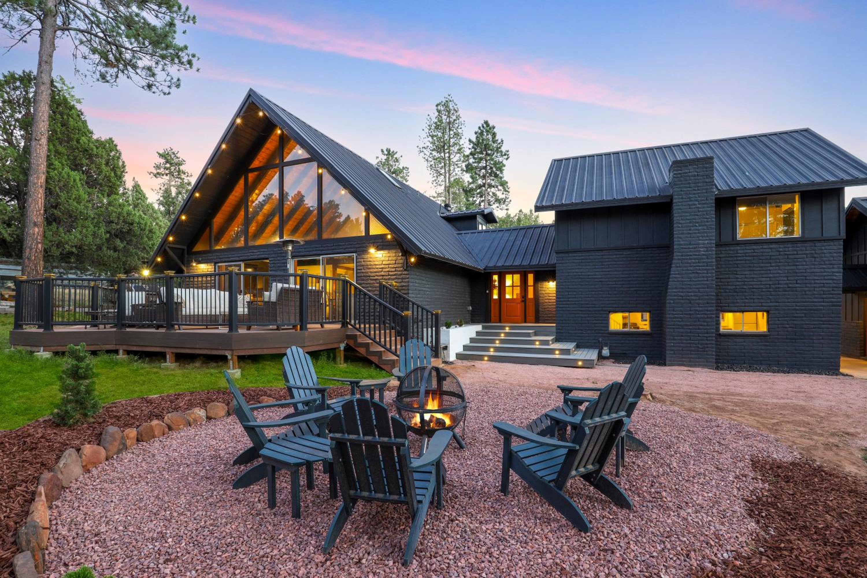 Payson Vacations - Cozy Modern Chalet in Strawberry - Property Image 1