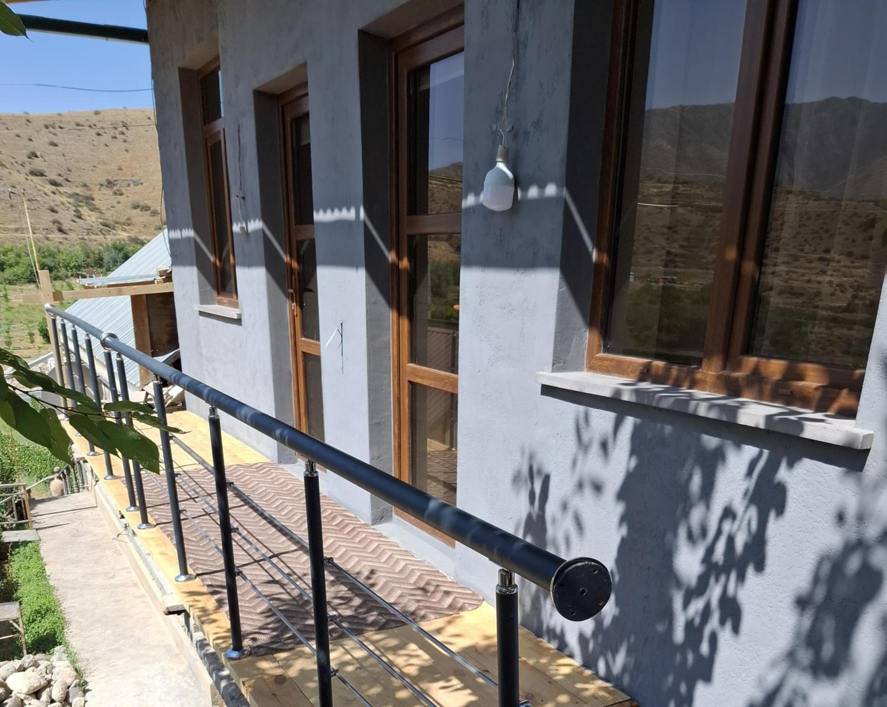 Luiza Guest House