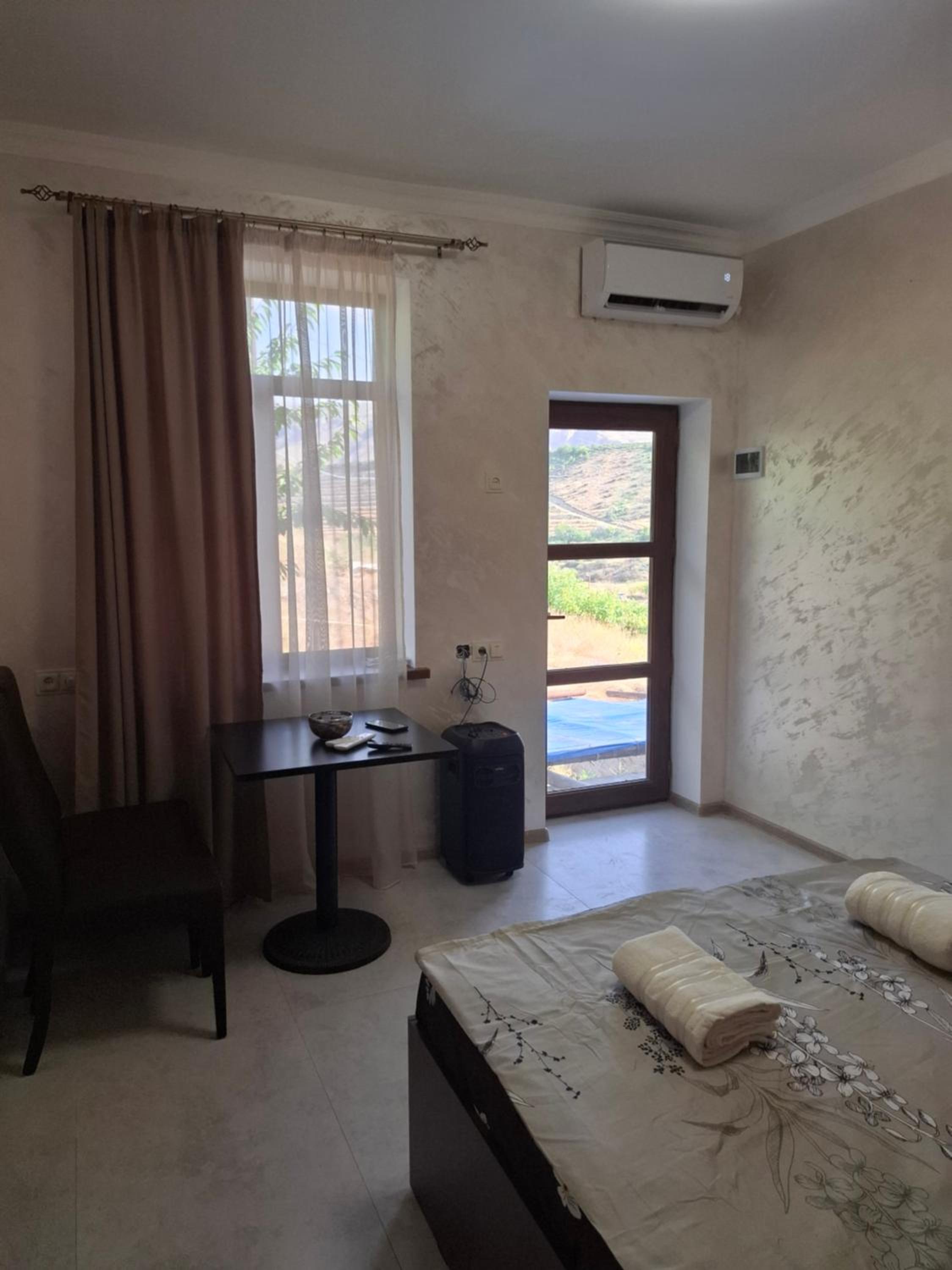 Luiza Guest House