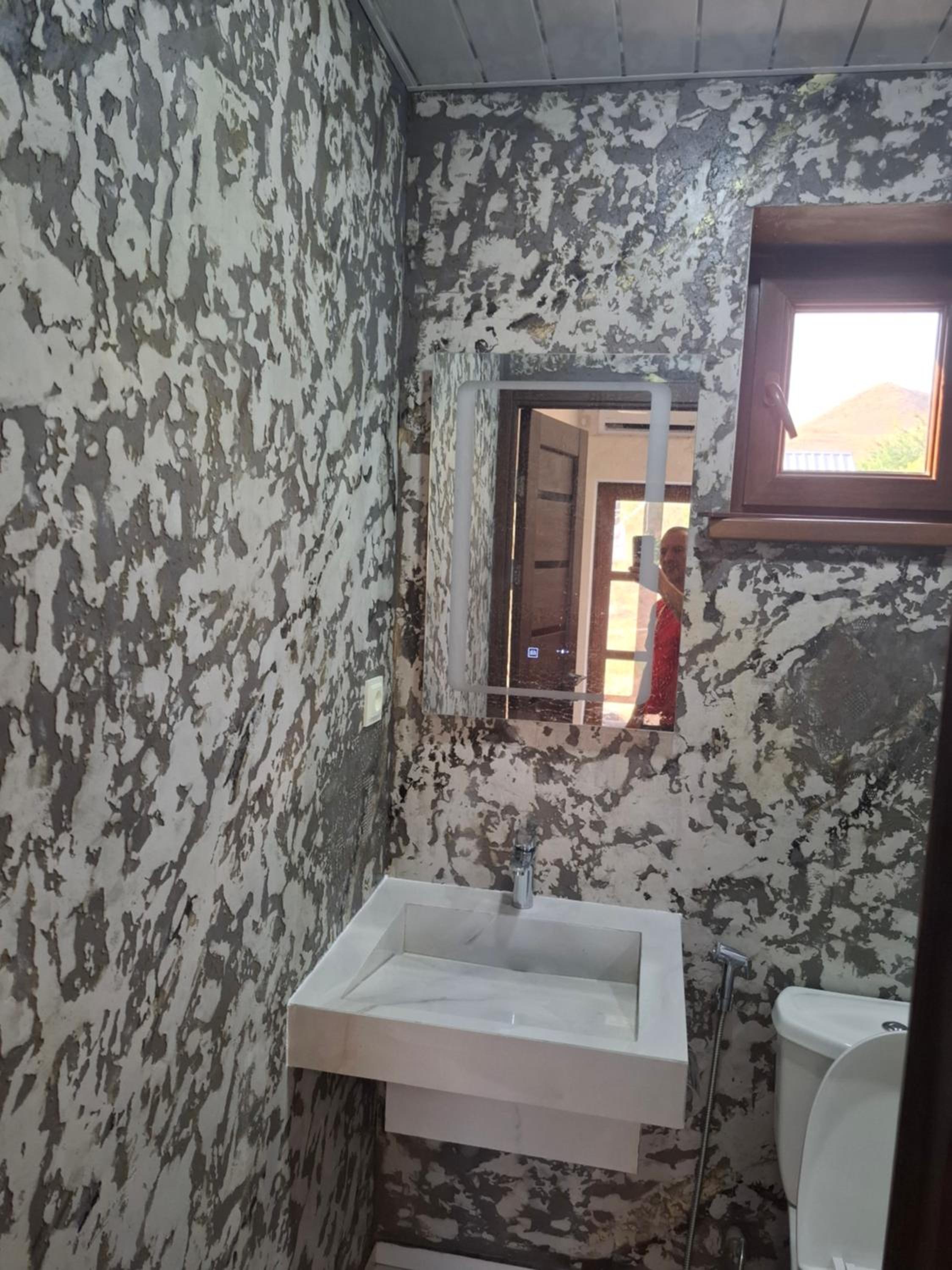 Luiza Guest House