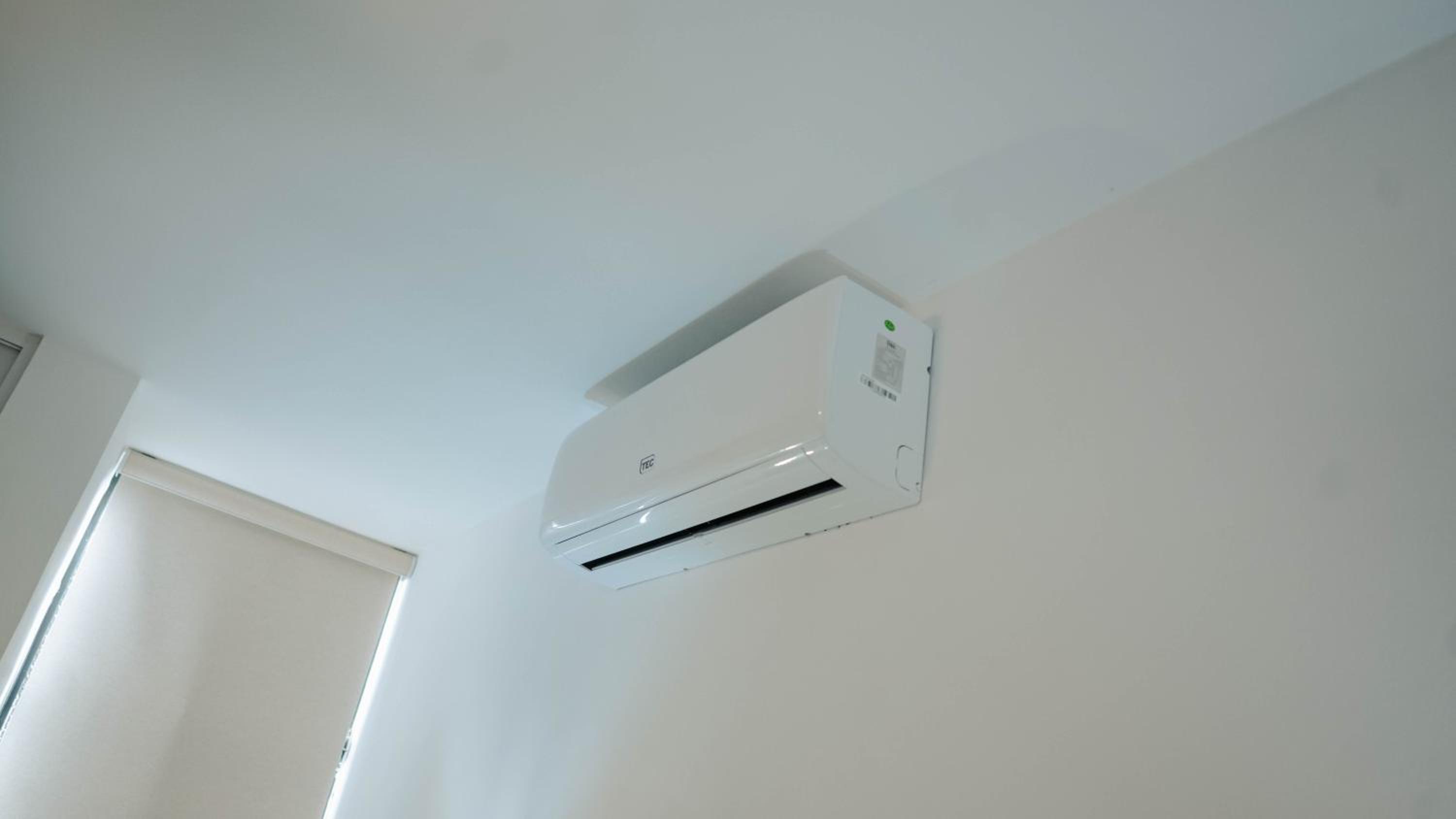 Residenciales H1 & H2 - Breakfast & Room Service - Airport close view 5