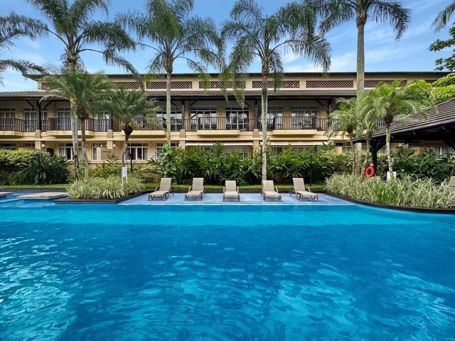 Apt com Varanda Gourmet Beira Mar Lindo Condominio