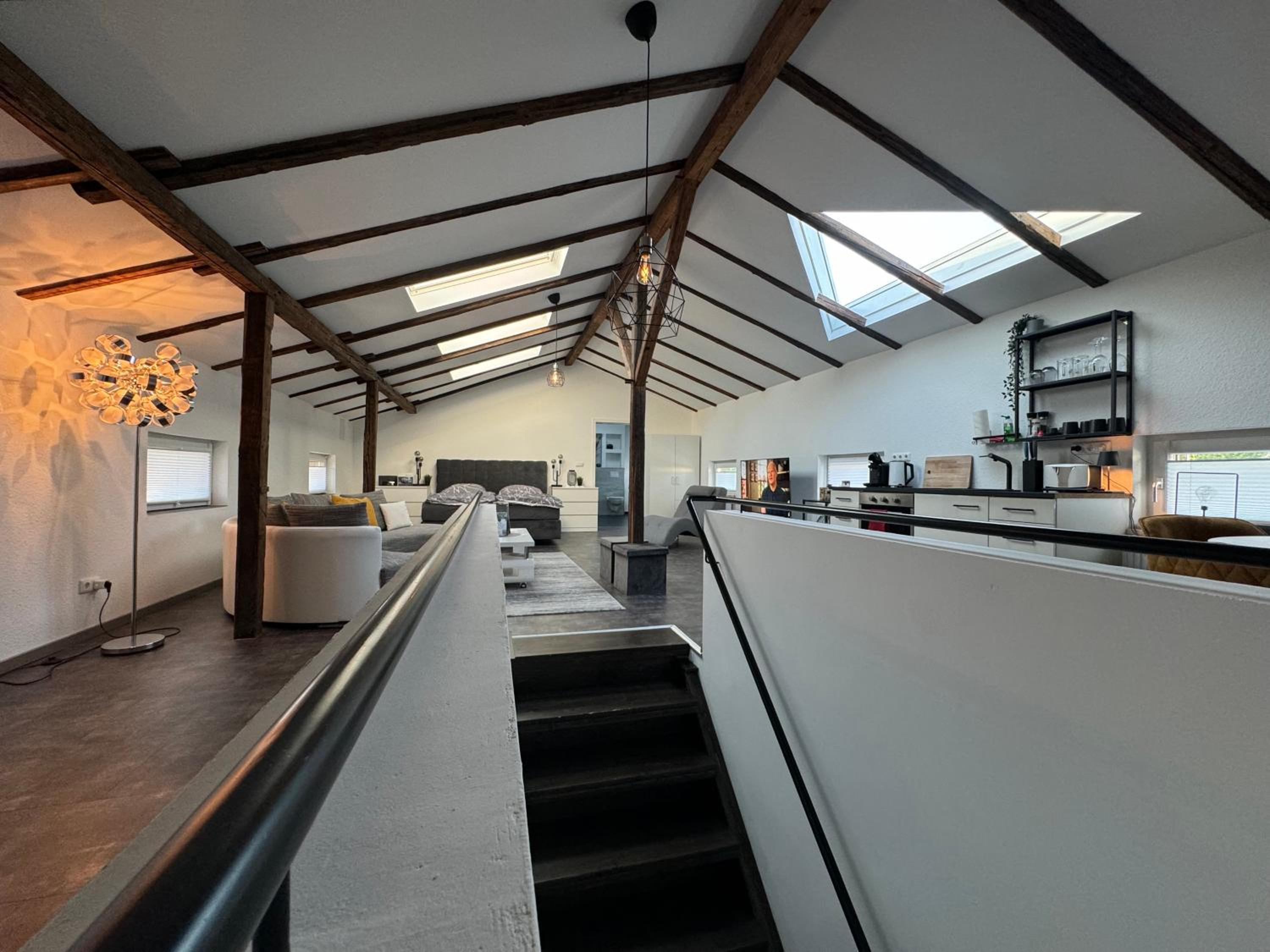 GLEIS 13 - THE LOFT im ehemaligen Lokschuppen