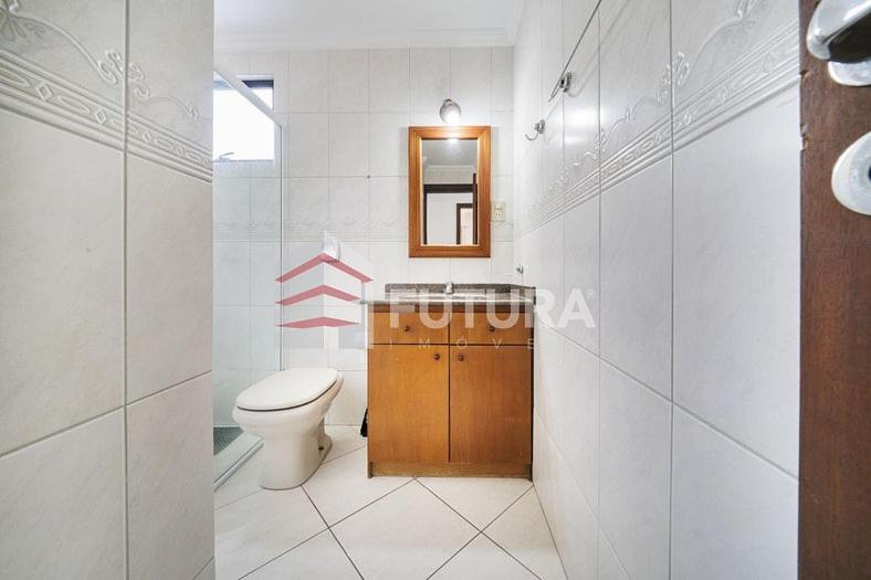 Aconchegante apartamento 2 dormitórios a 30 metros da praia LA001E