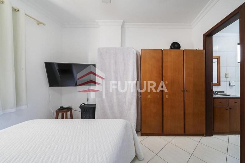 Aconchegante apartamento 2 dormitórios a 30 metros da praia LA001E