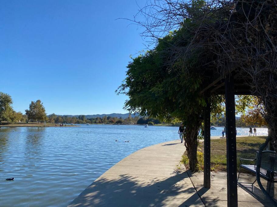 Lovely one bedroom guest house in Encino village