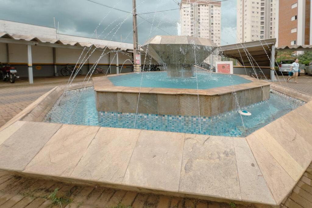 Excelente Luxo Piscina Ar VIV202